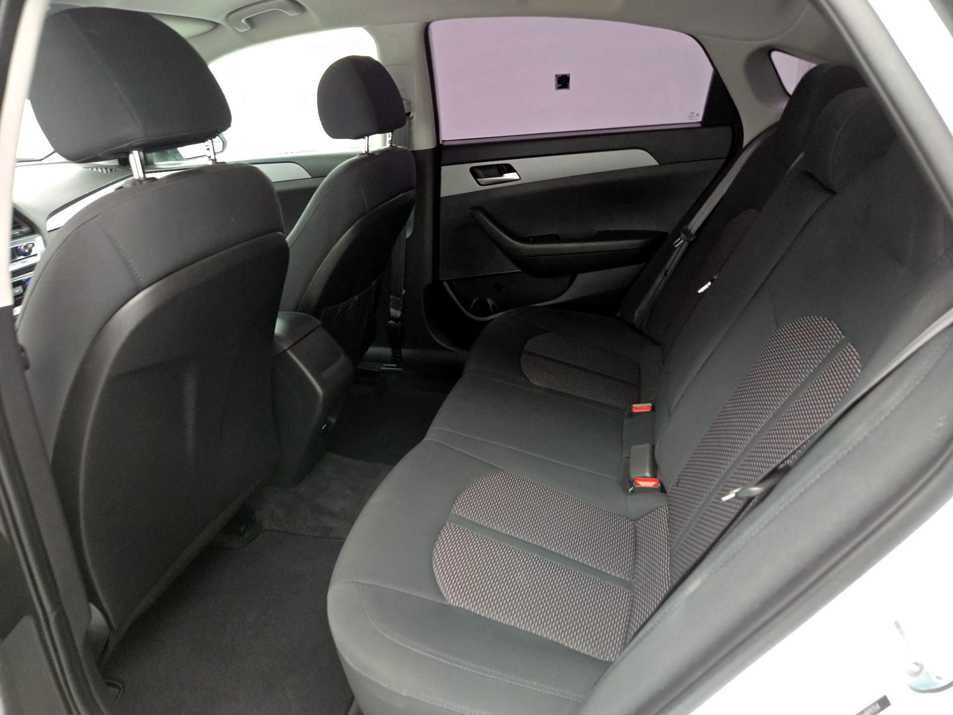 Thumbnail: 2019 Hyundai Sonata - 19