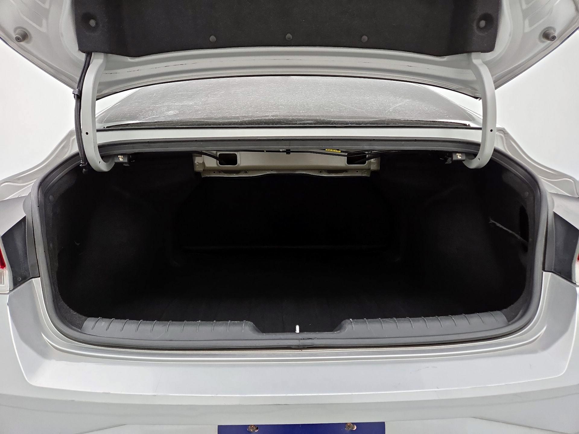 Thumbnail: 2022 Hyundai Elantra - 20