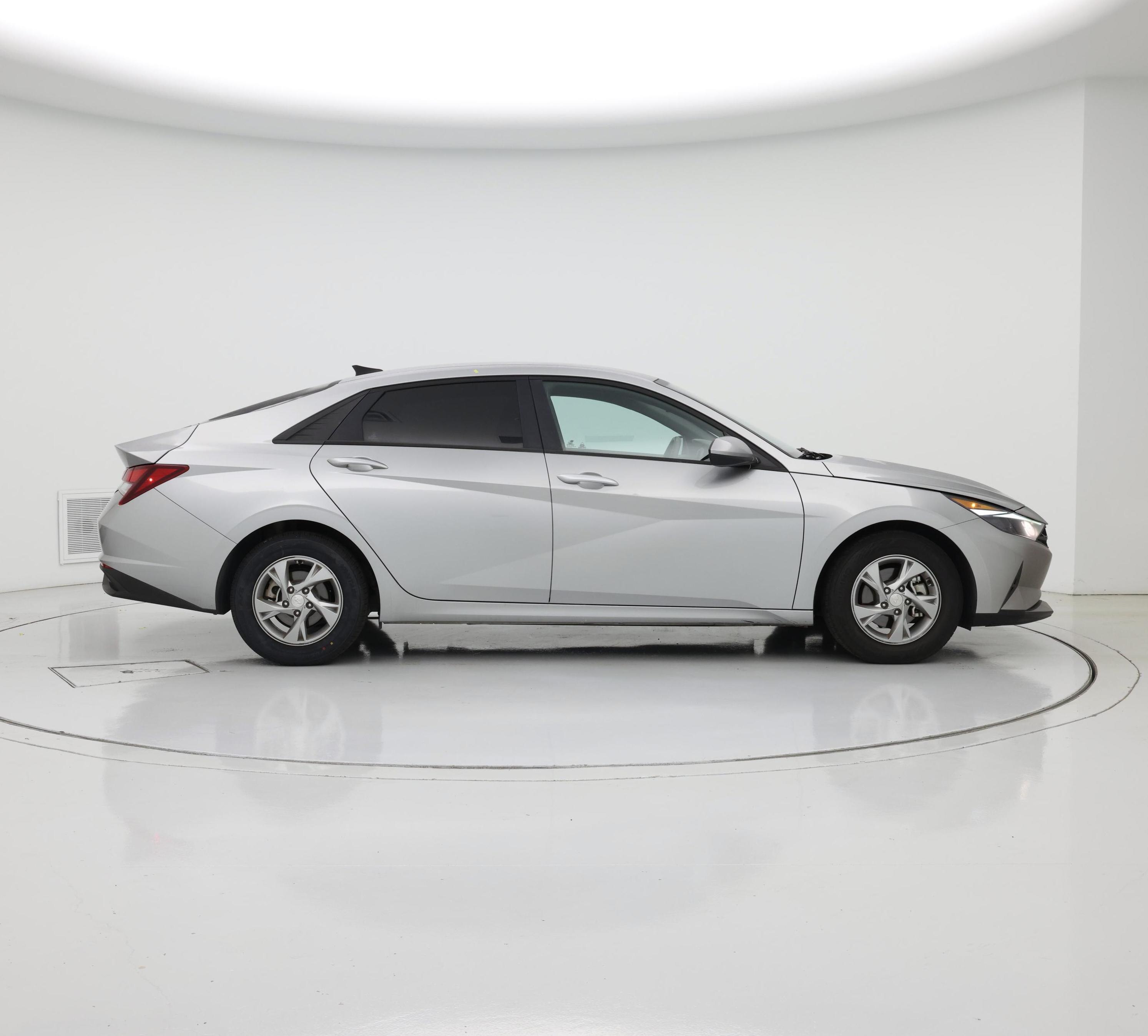 Thumbnail: 2022 Hyundai Elantra - 7