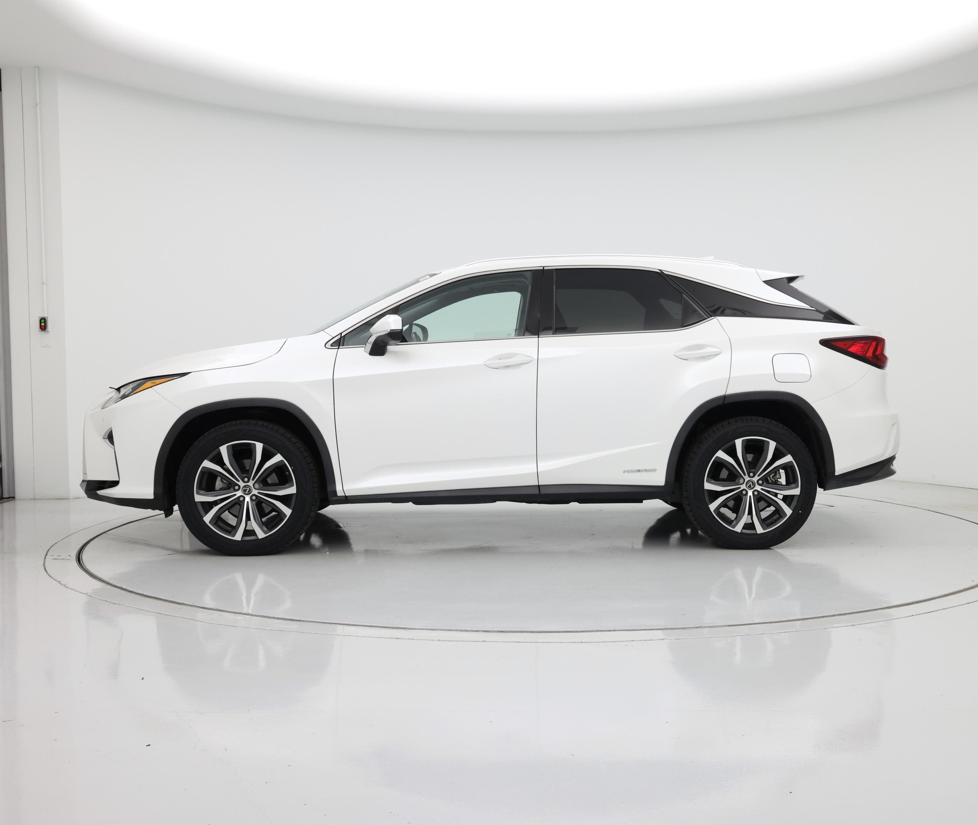 Thumbnail: 2019 Lexus RX - 3