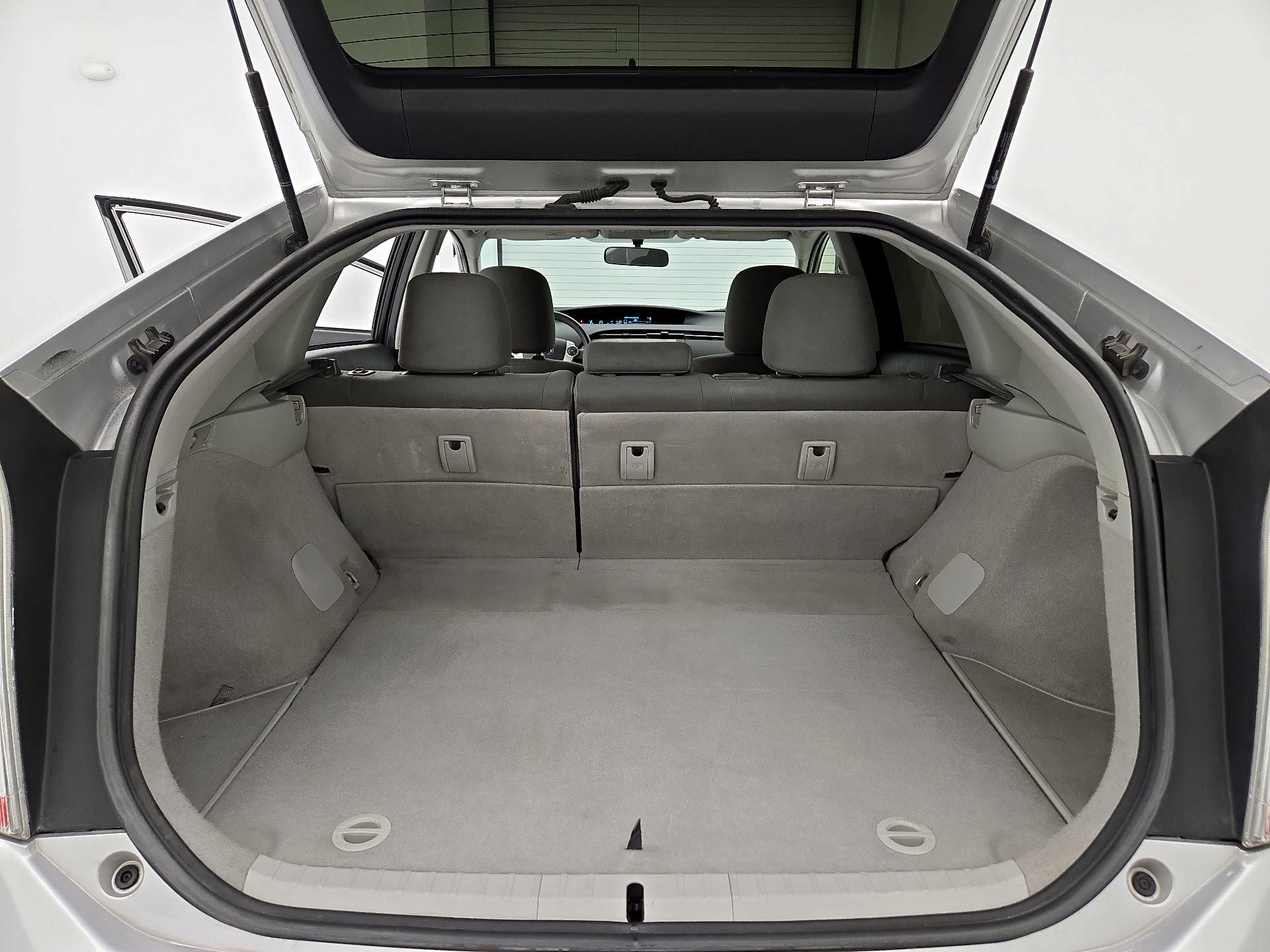 Thumbnail: 2014 Toyota Prius - 20