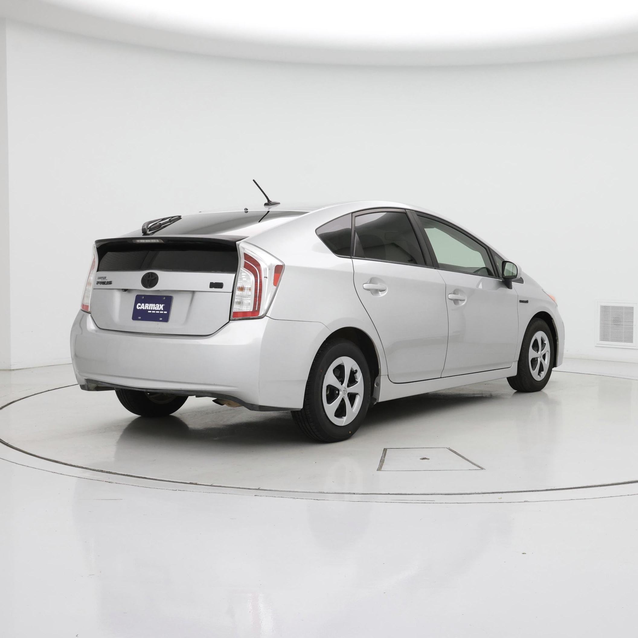 Thumbnail: 2014 Toyota Prius - 8