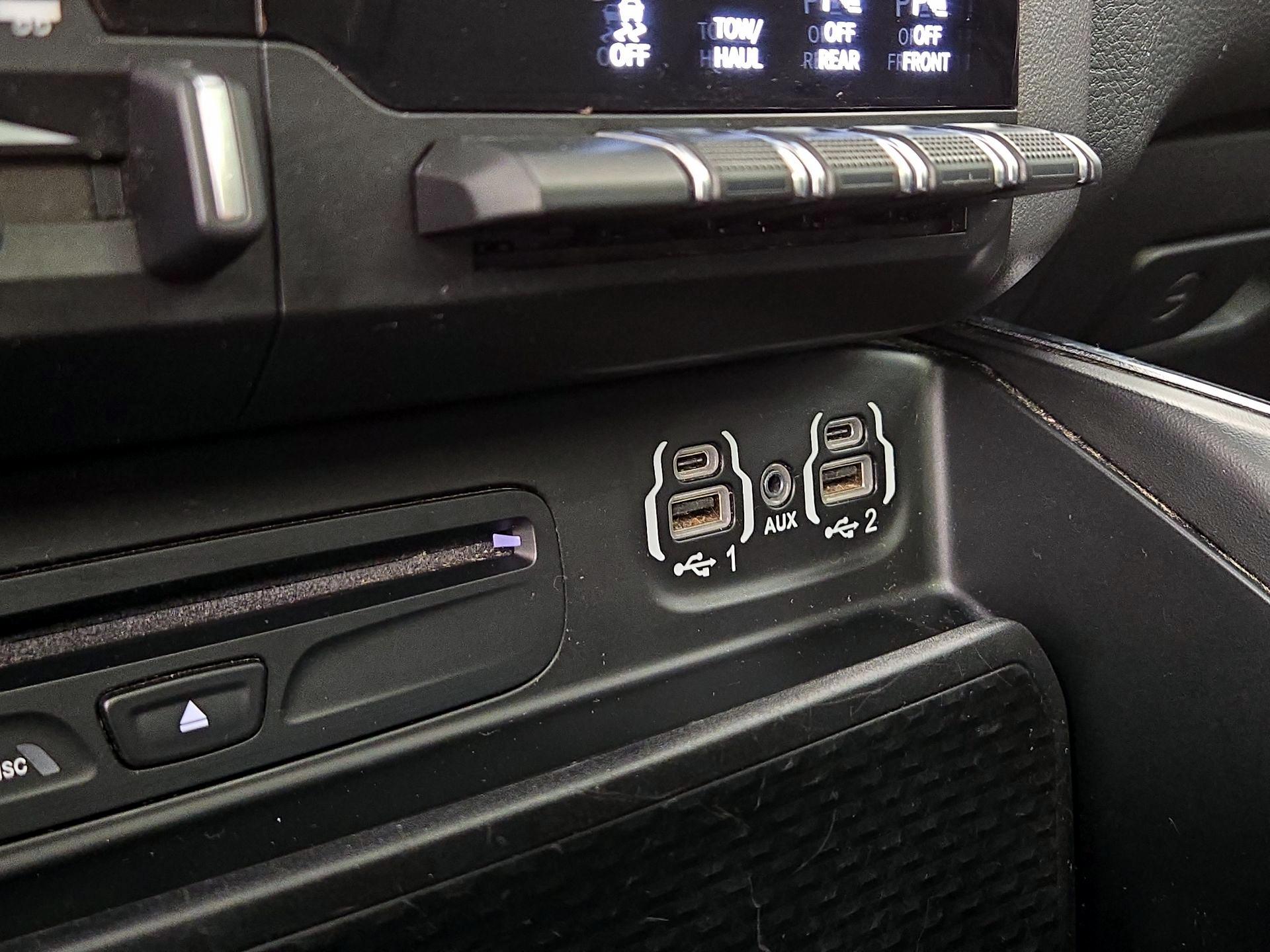 Thumbnail: 2019 RAM 1500 - 19