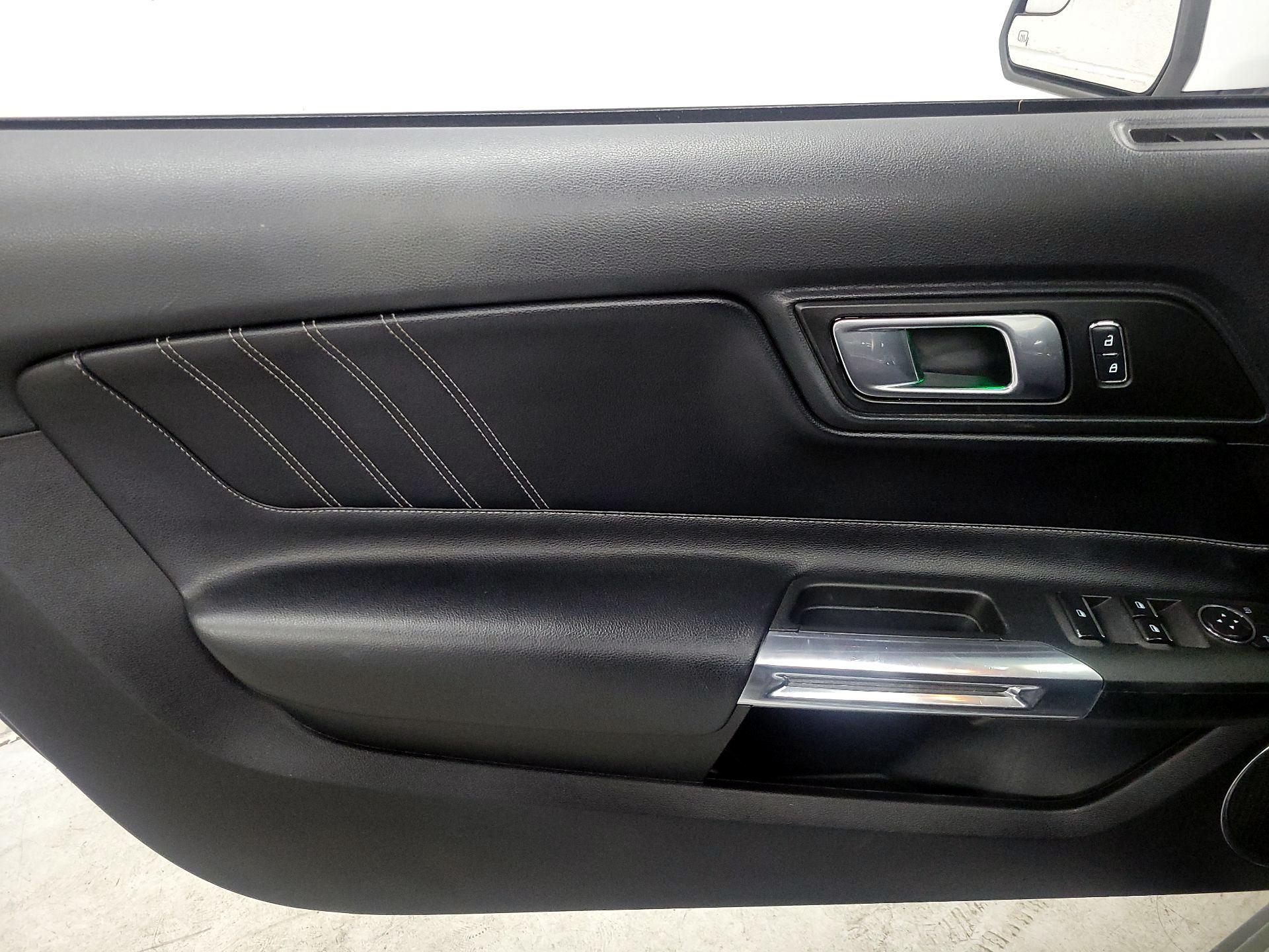 Thumbnail: 2018 Ford Mustang - 12