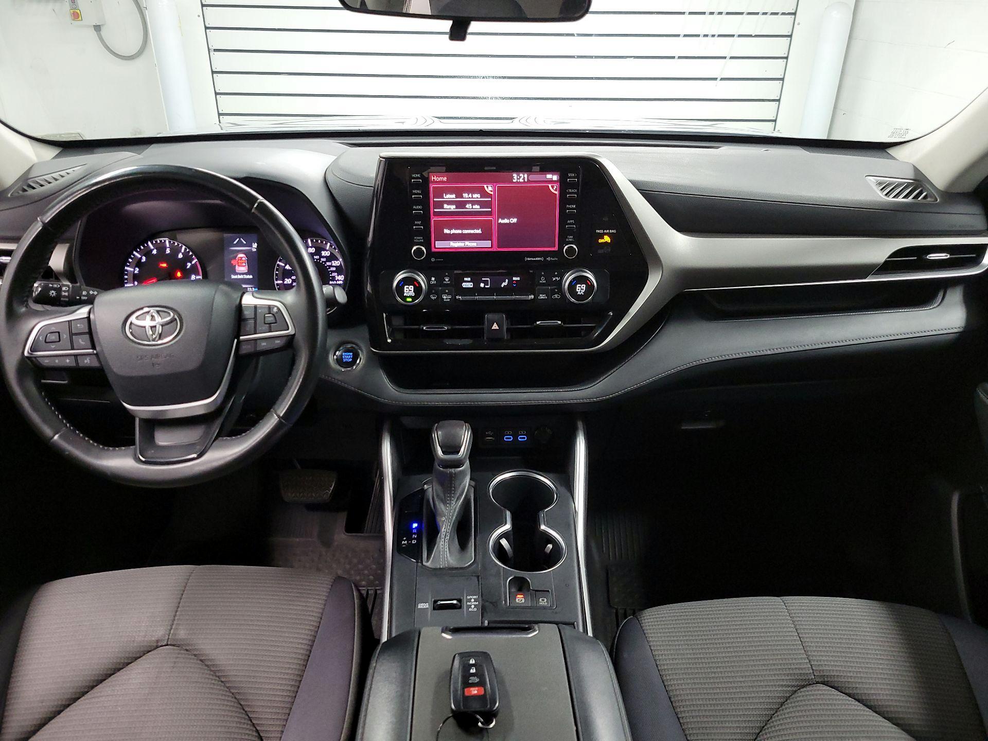 Thumbnail: 2022 Toyota Highlander - 9