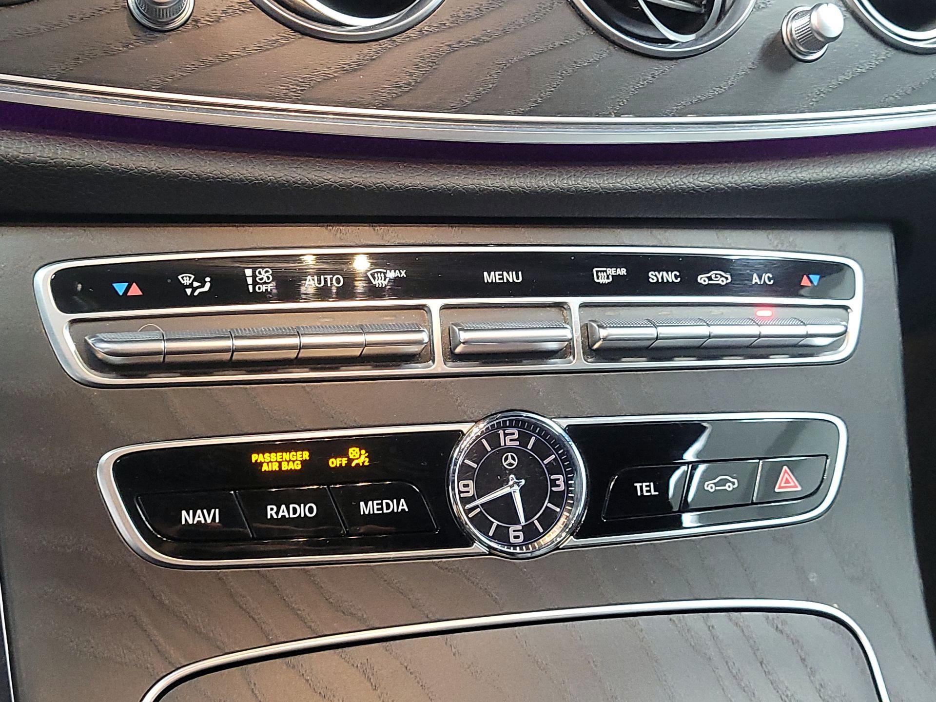 Thumbnail: 2018 Mercedes-Benz E-Class - 17