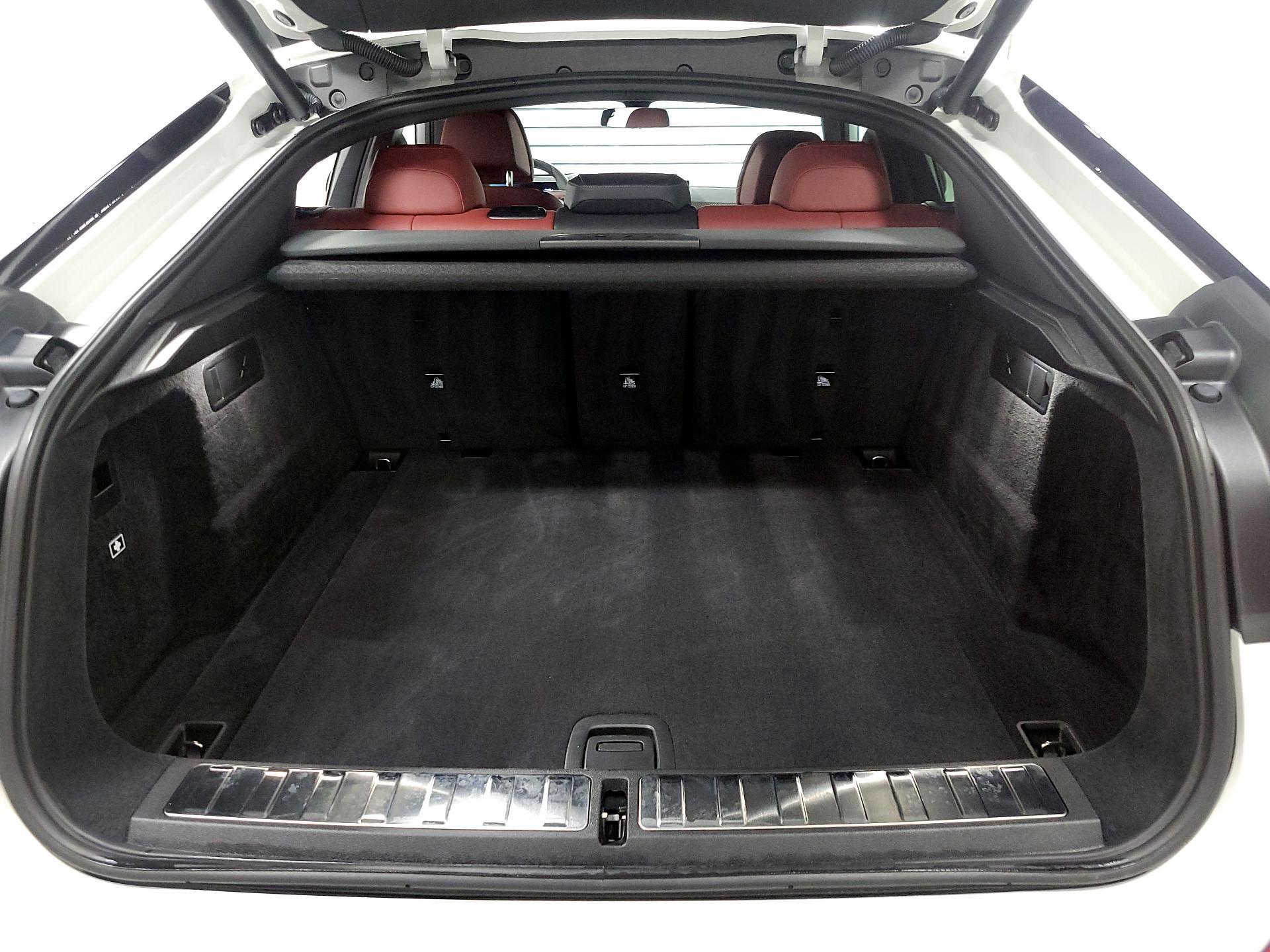 Thumbnail: 2025 BMW X6 - 18