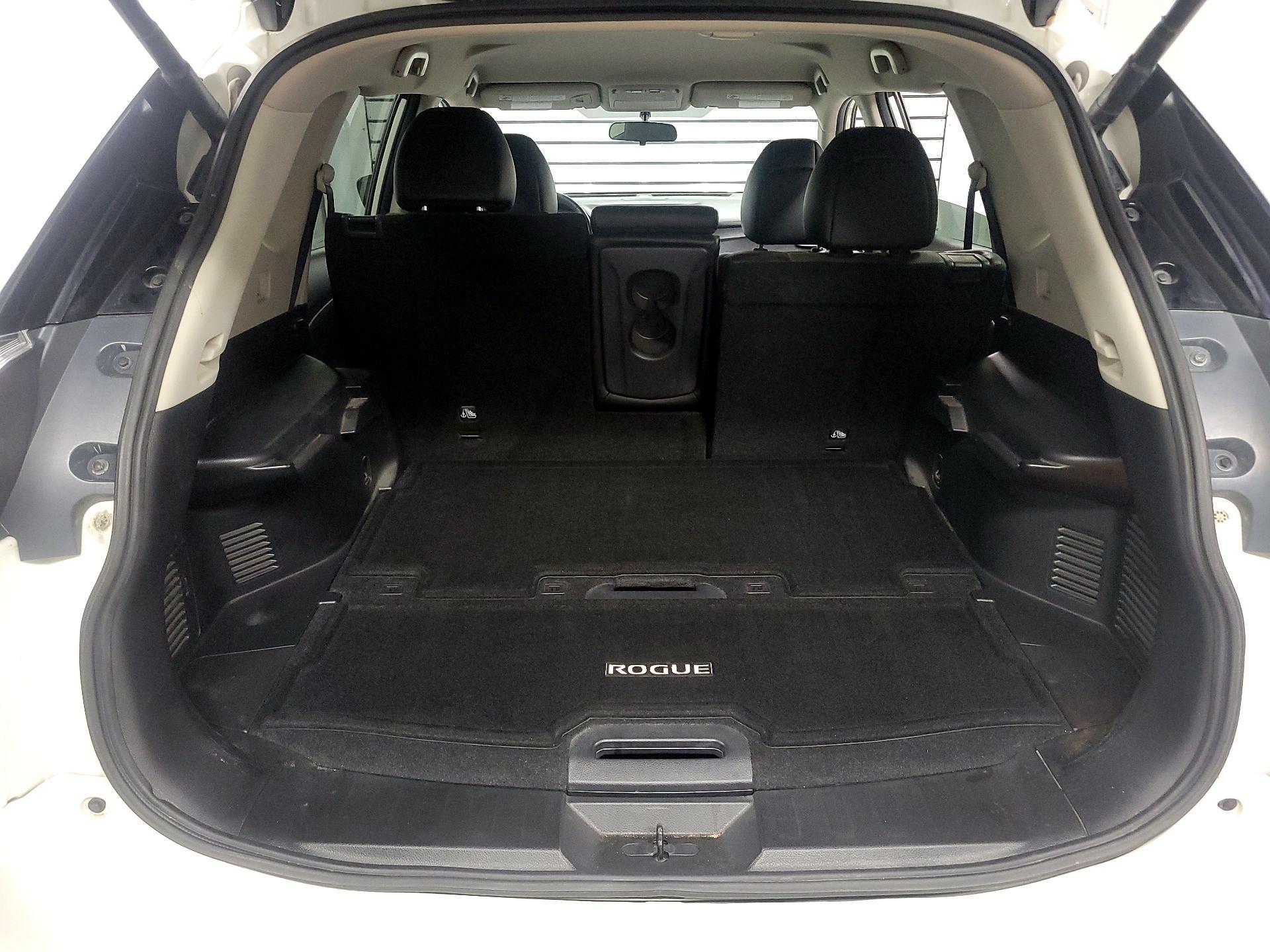 Thumbnail: 2016 Nissan Rogue - 20