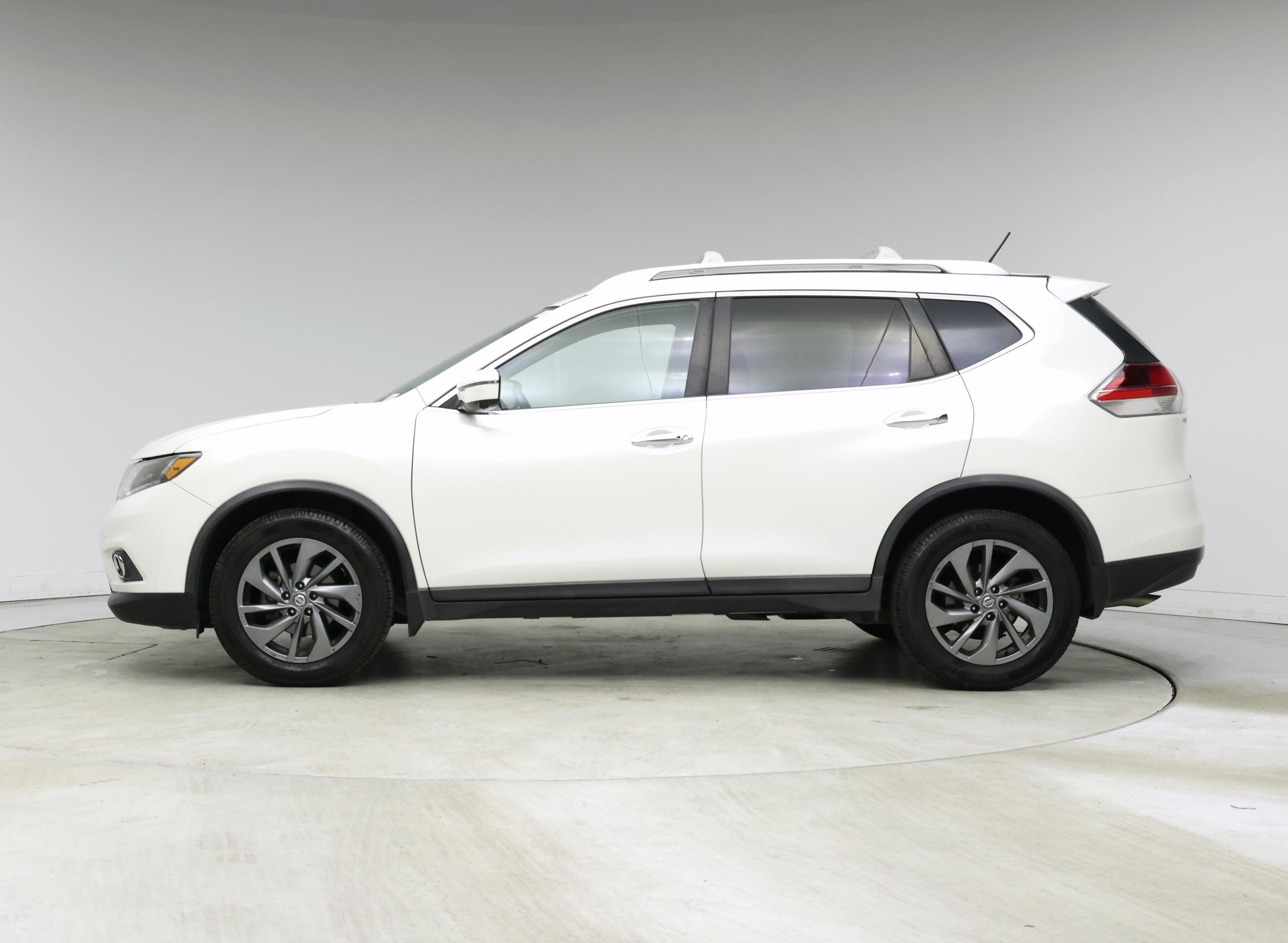 Thumbnail: 2016 Nissan Rogue - 3
