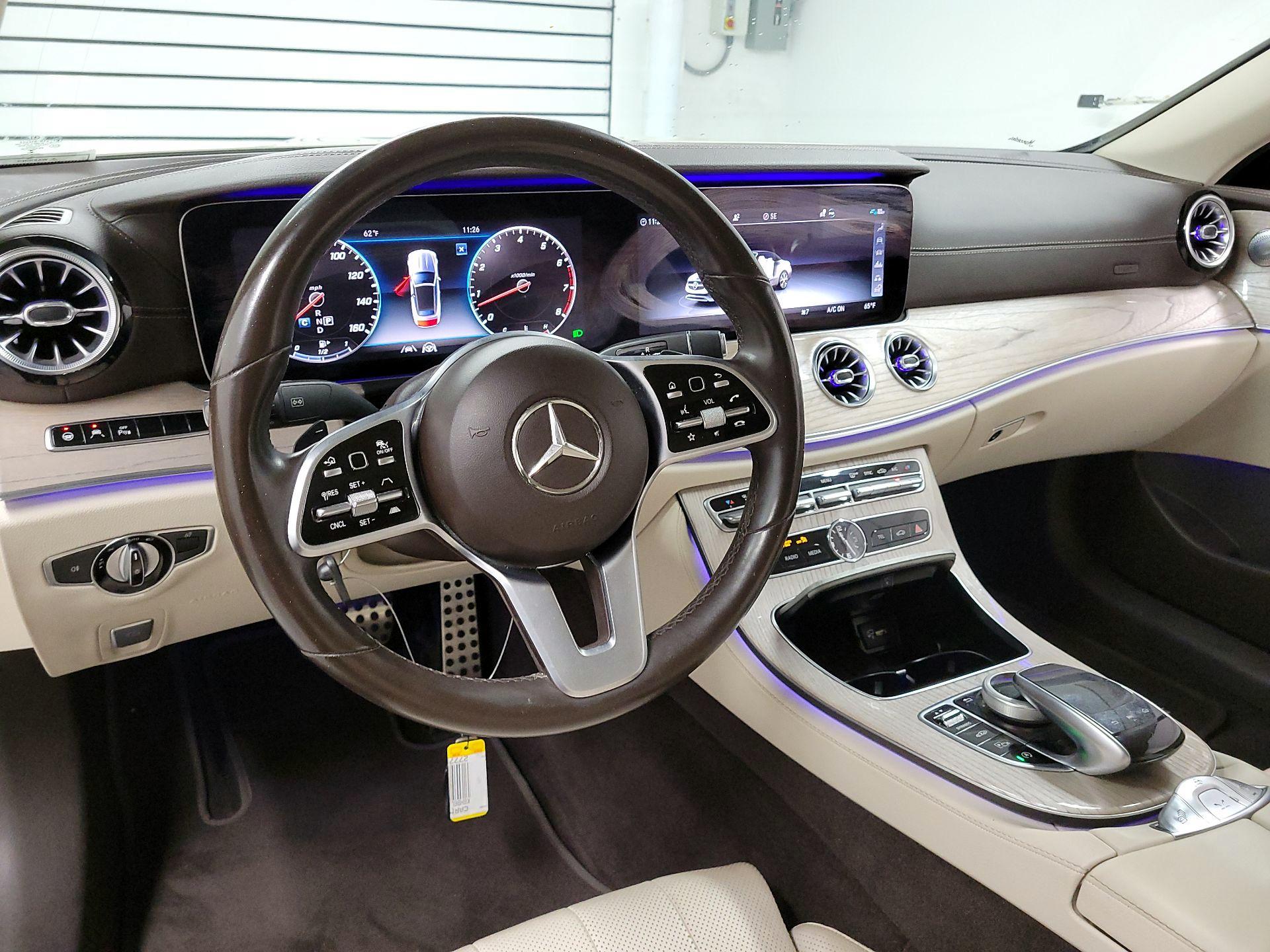 Thumbnail: 2020 Mercedes-Benz E-Class - 9