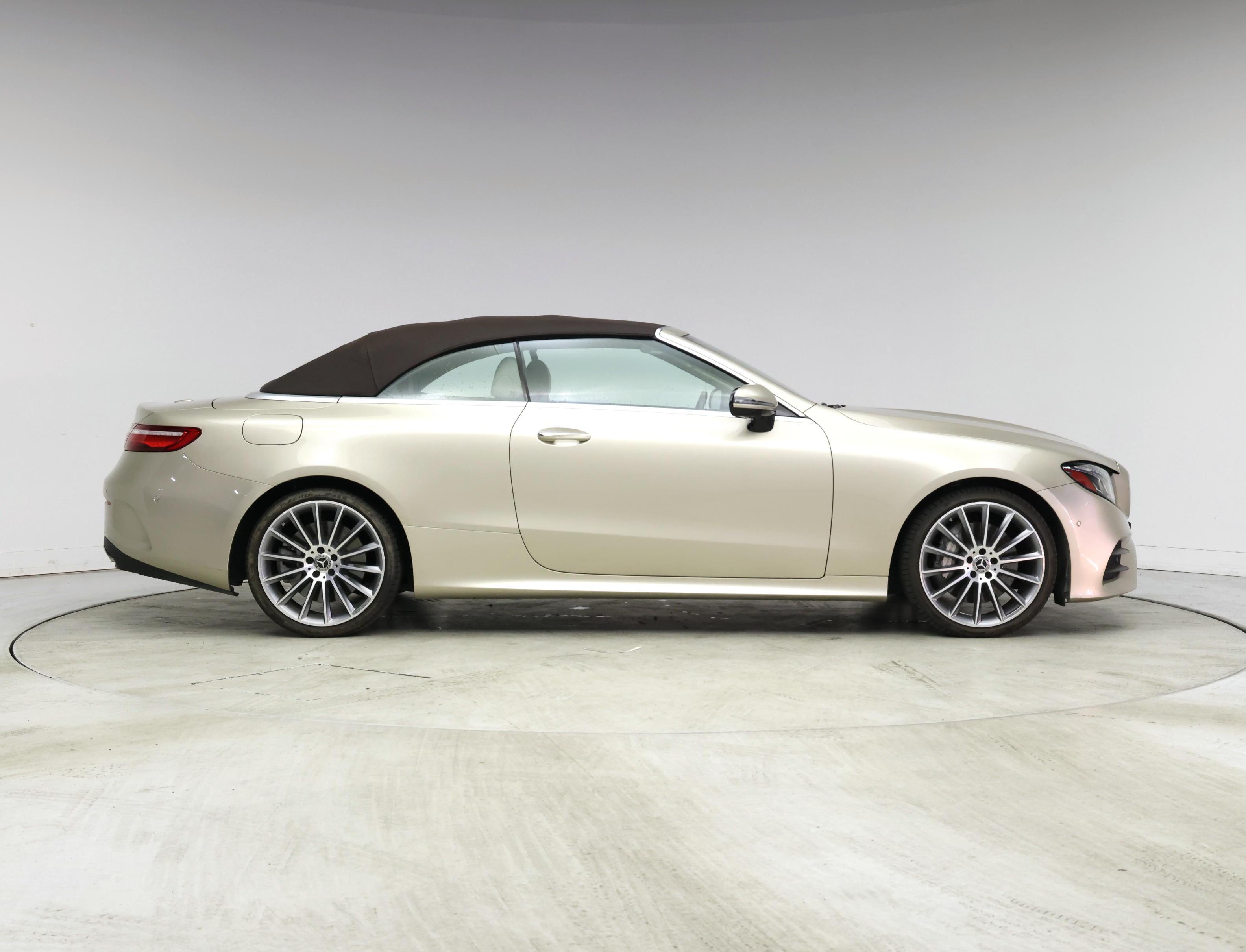 Thumbnail: 2020 Mercedes-Benz E-Class - 7