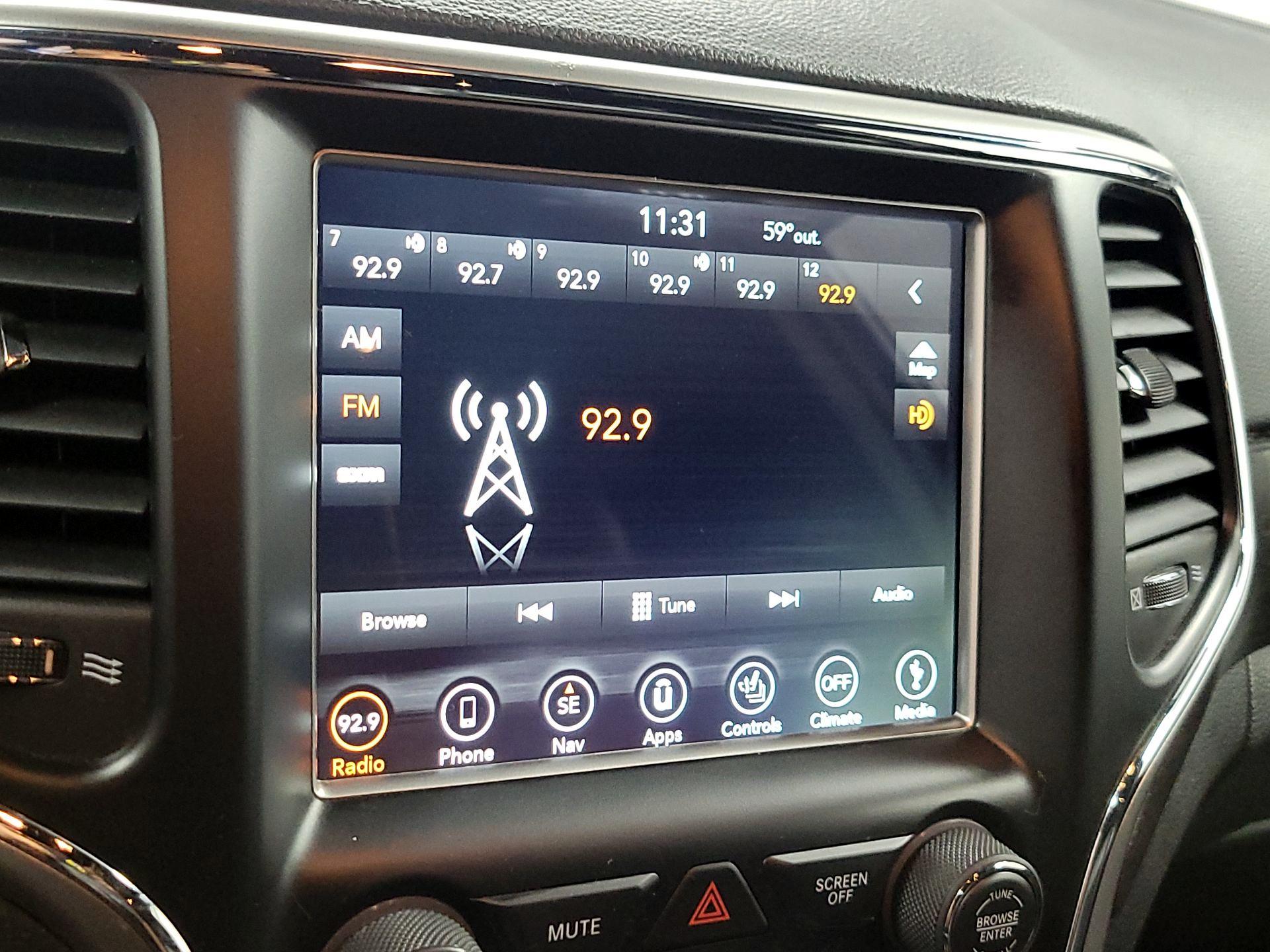 Thumbnail: 2018 Jeep Grand Cherokee - 13