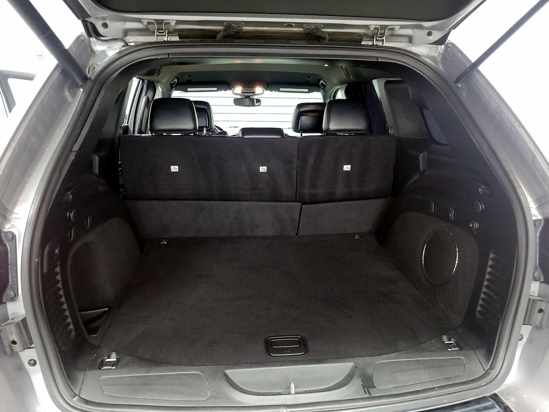 Thumbnail: 2018 Jeep Grand Cherokee - 17