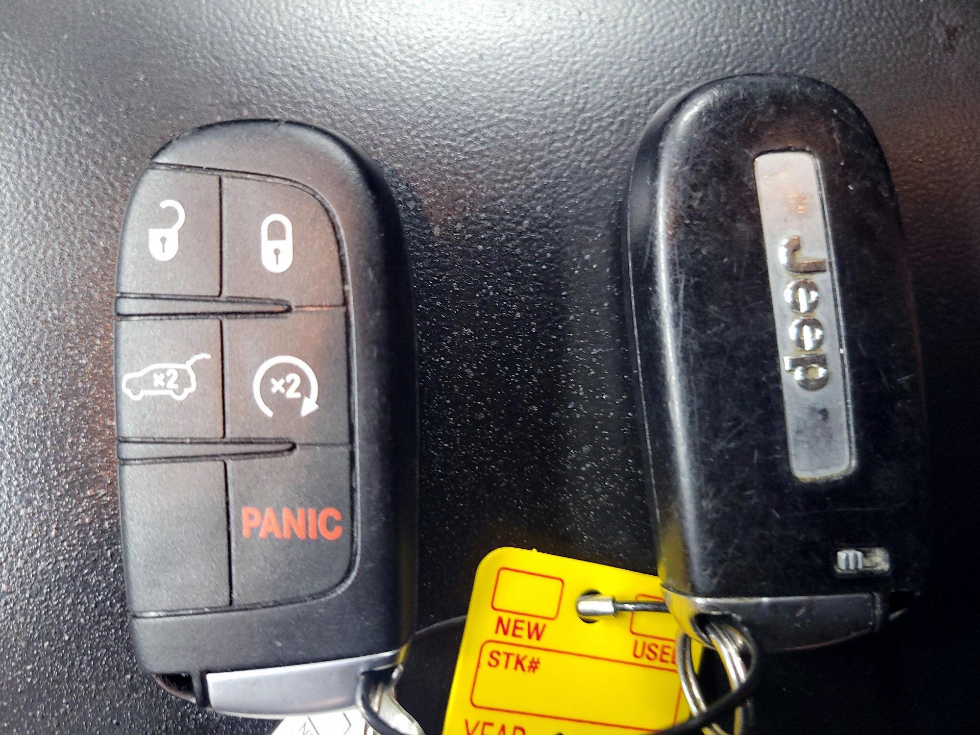 Thumbnail: 2018 Jeep Grand Cherokee - 19