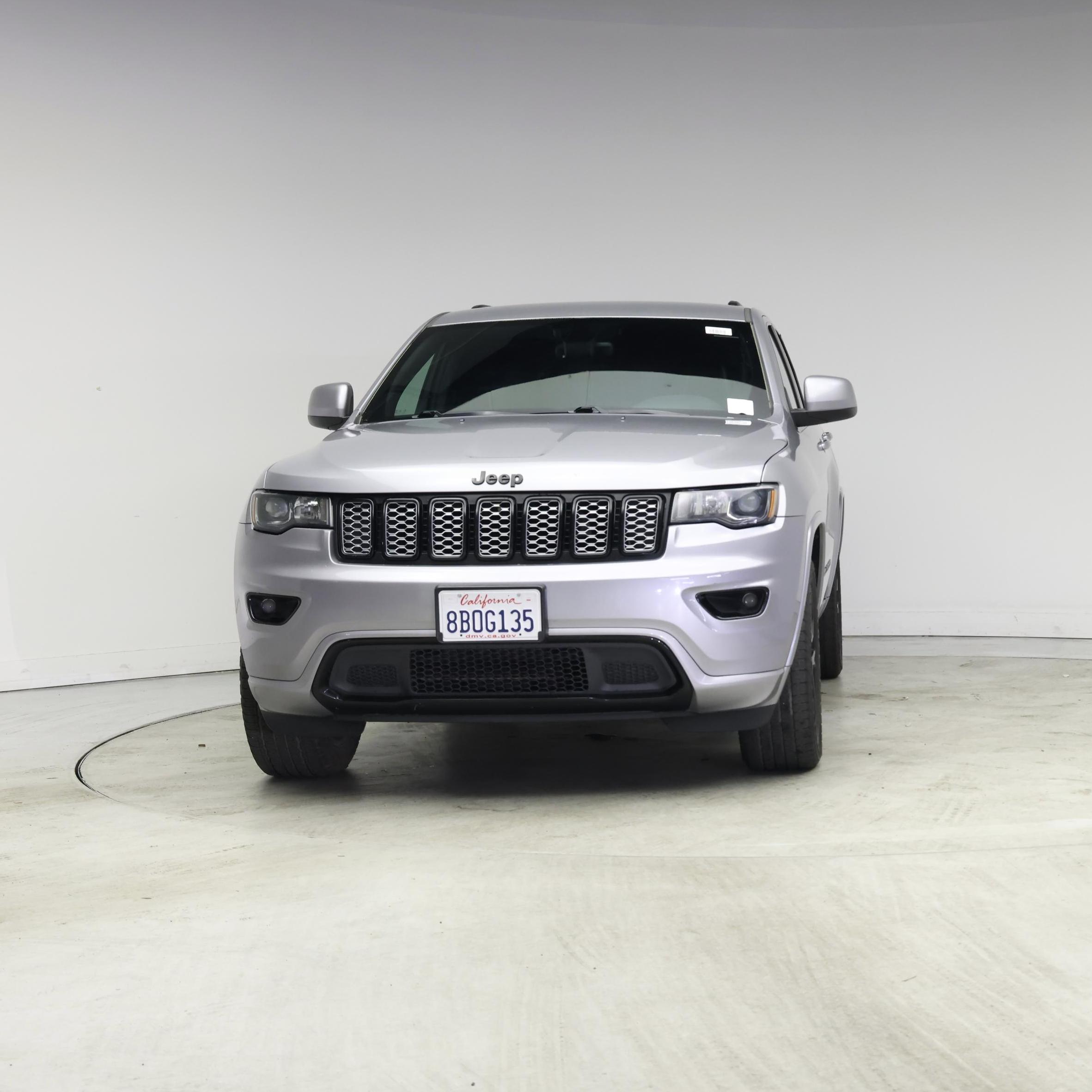 Thumbnail: 2018 Jeep Grand Cherokee - 5