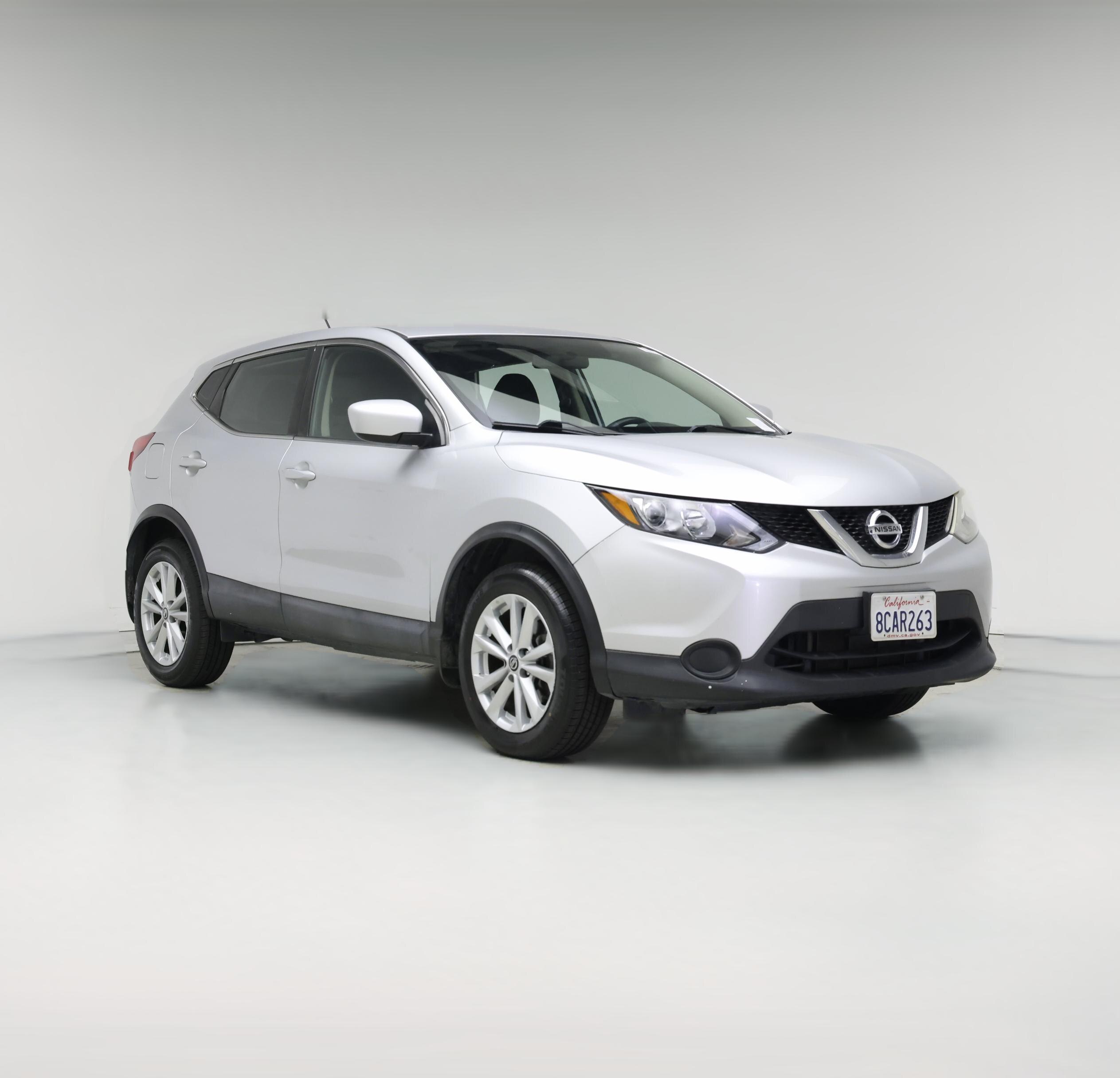 Thumbnail: 2017 Nissan Rogue Sport - 1