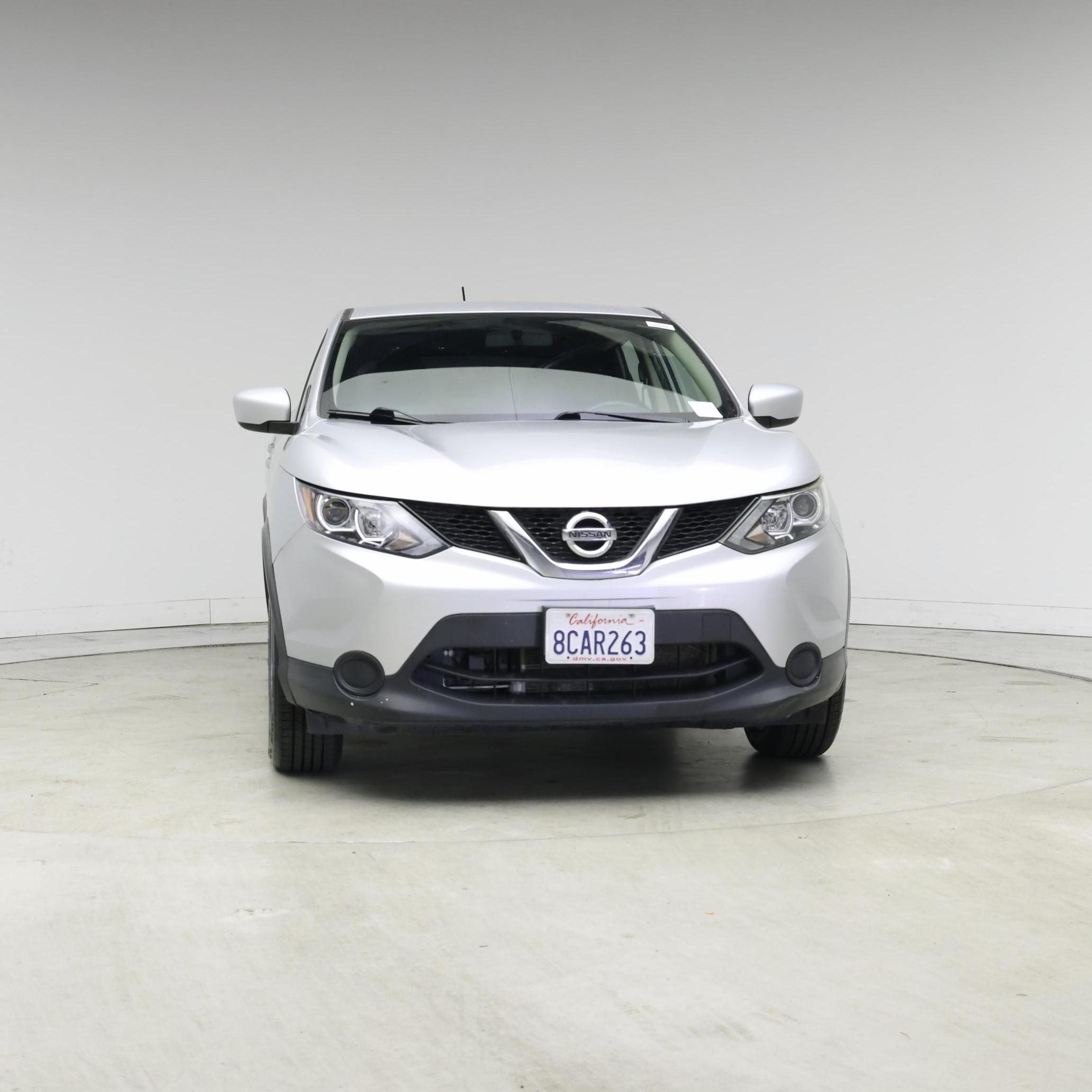 Thumbnail: 2017 Nissan Rogue Sport - 5