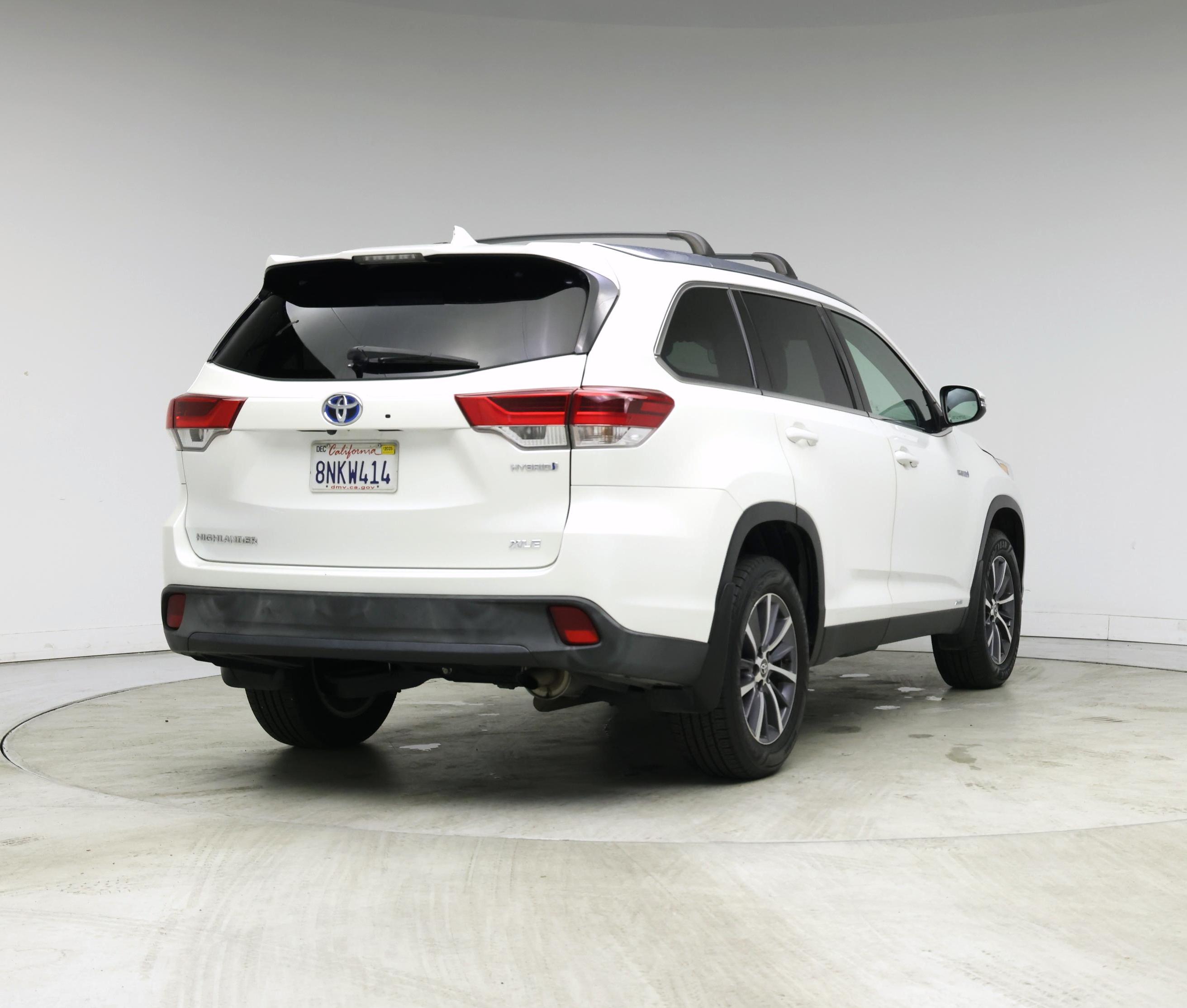 Thumbnail: 2019 Toyota Highlander - 8