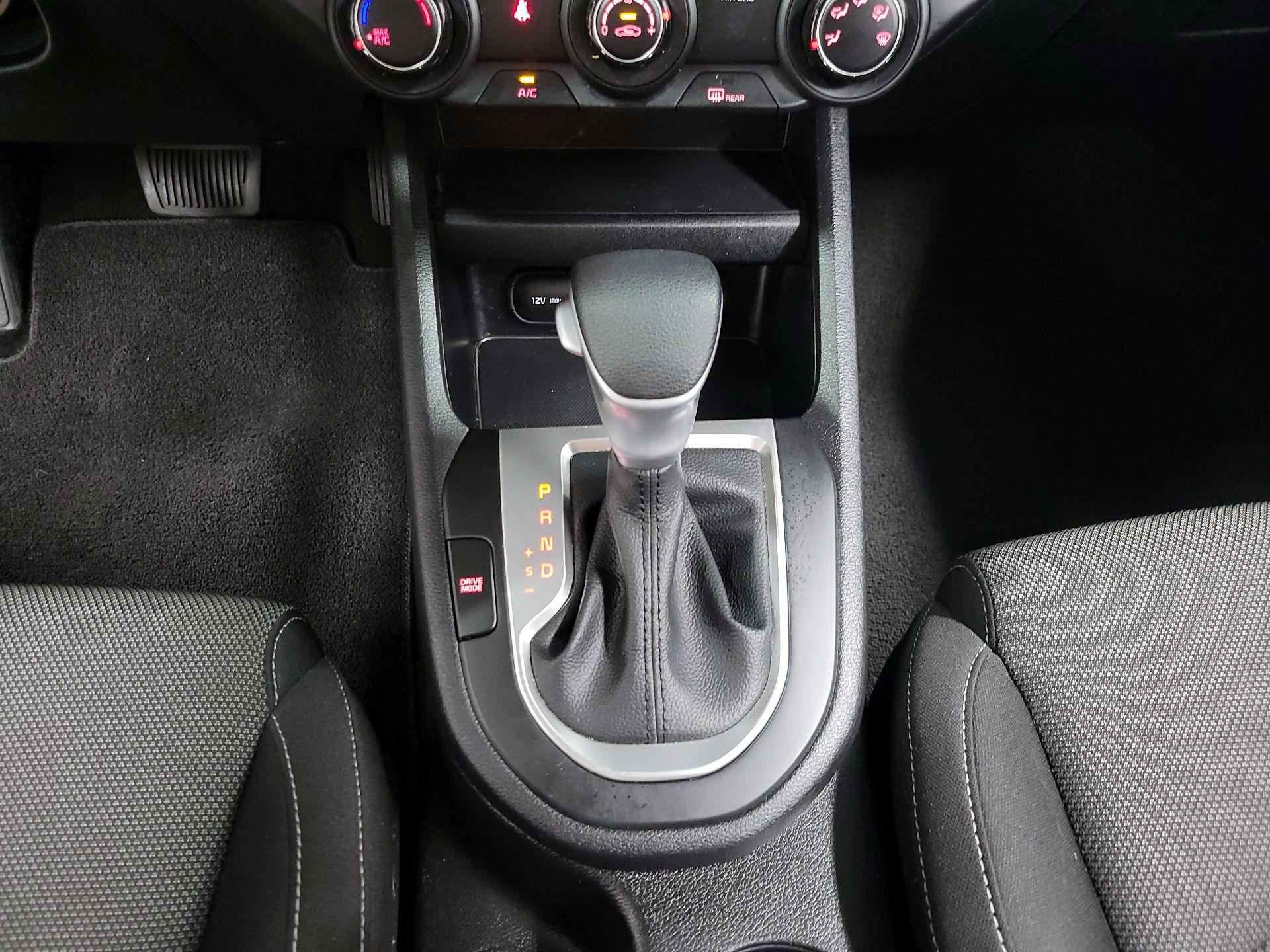 Thumbnail: 2023 Kia Forte - 17