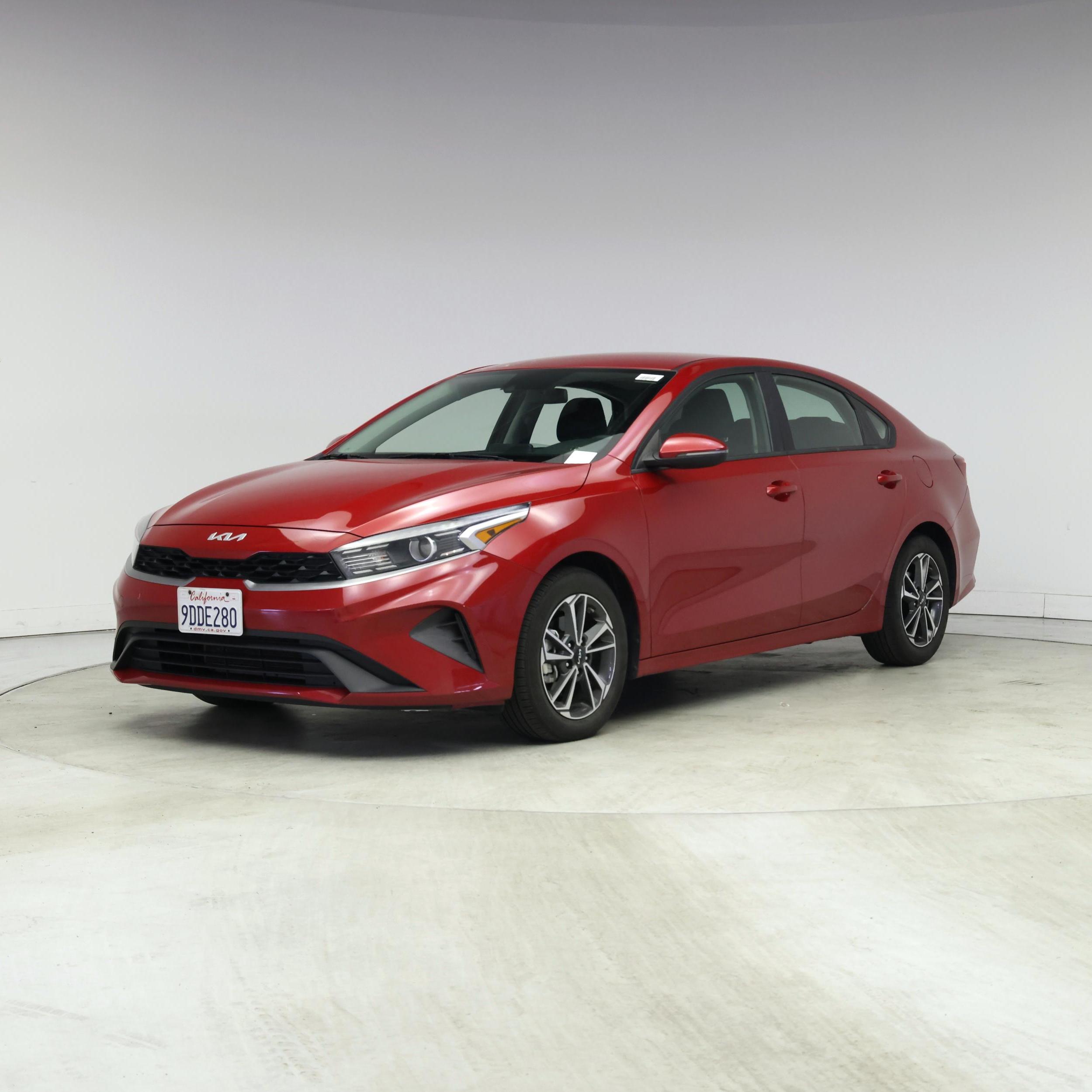 Thumbnail: 2023 Kia Forte - 4