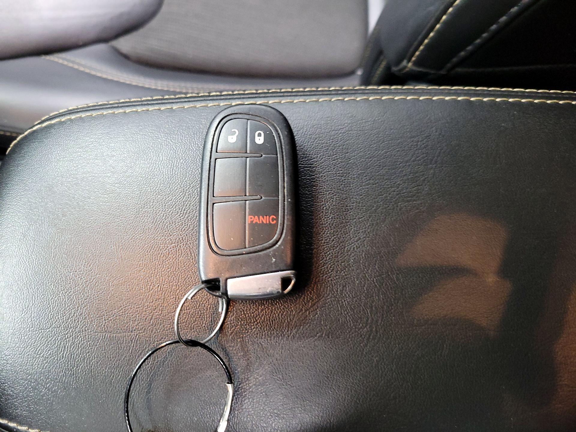 Thumbnail: 2018 Jeep Cherokee - 20