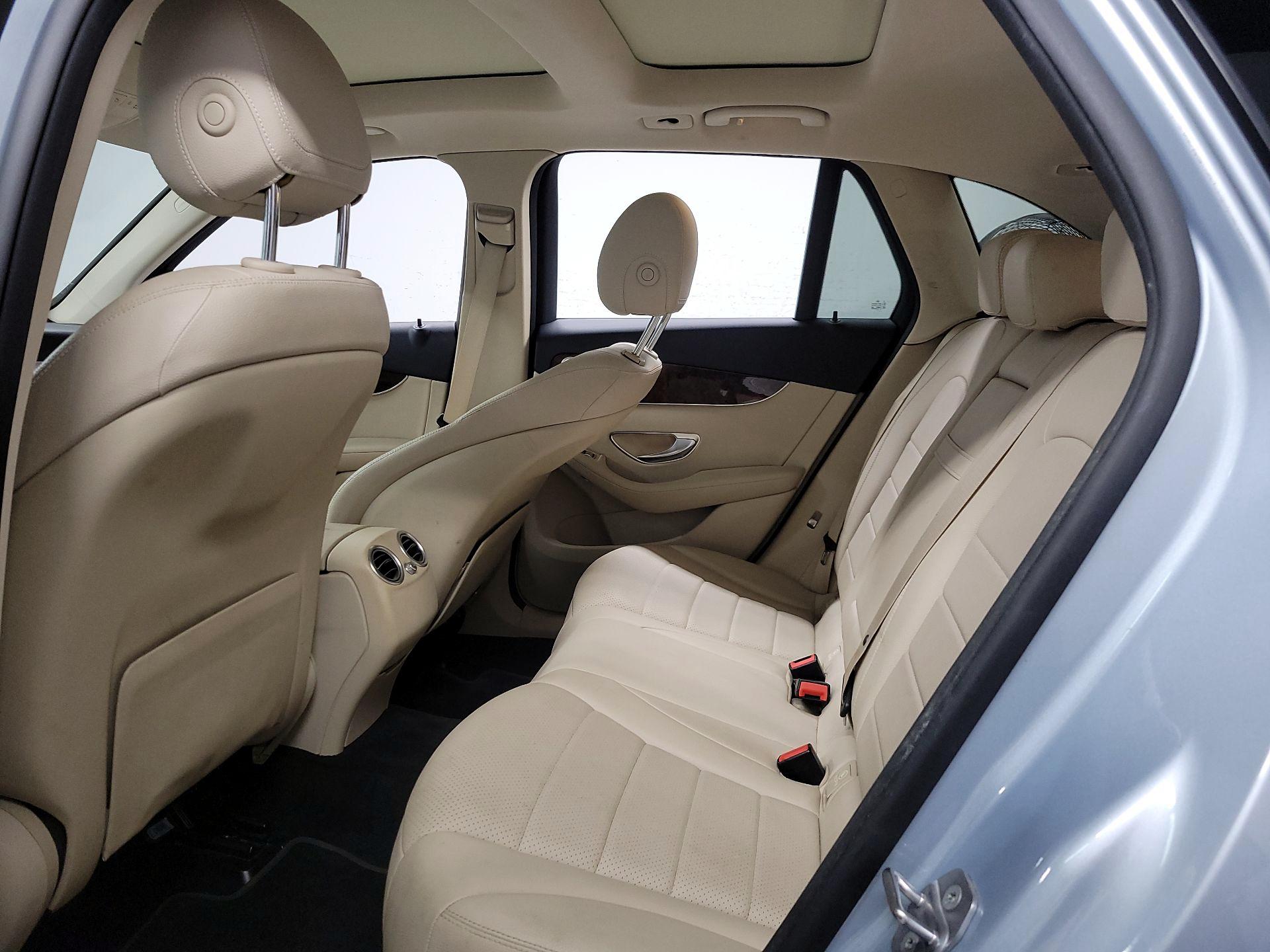 Thumbnail: 2017 Mercedes-Benz GLC - 17