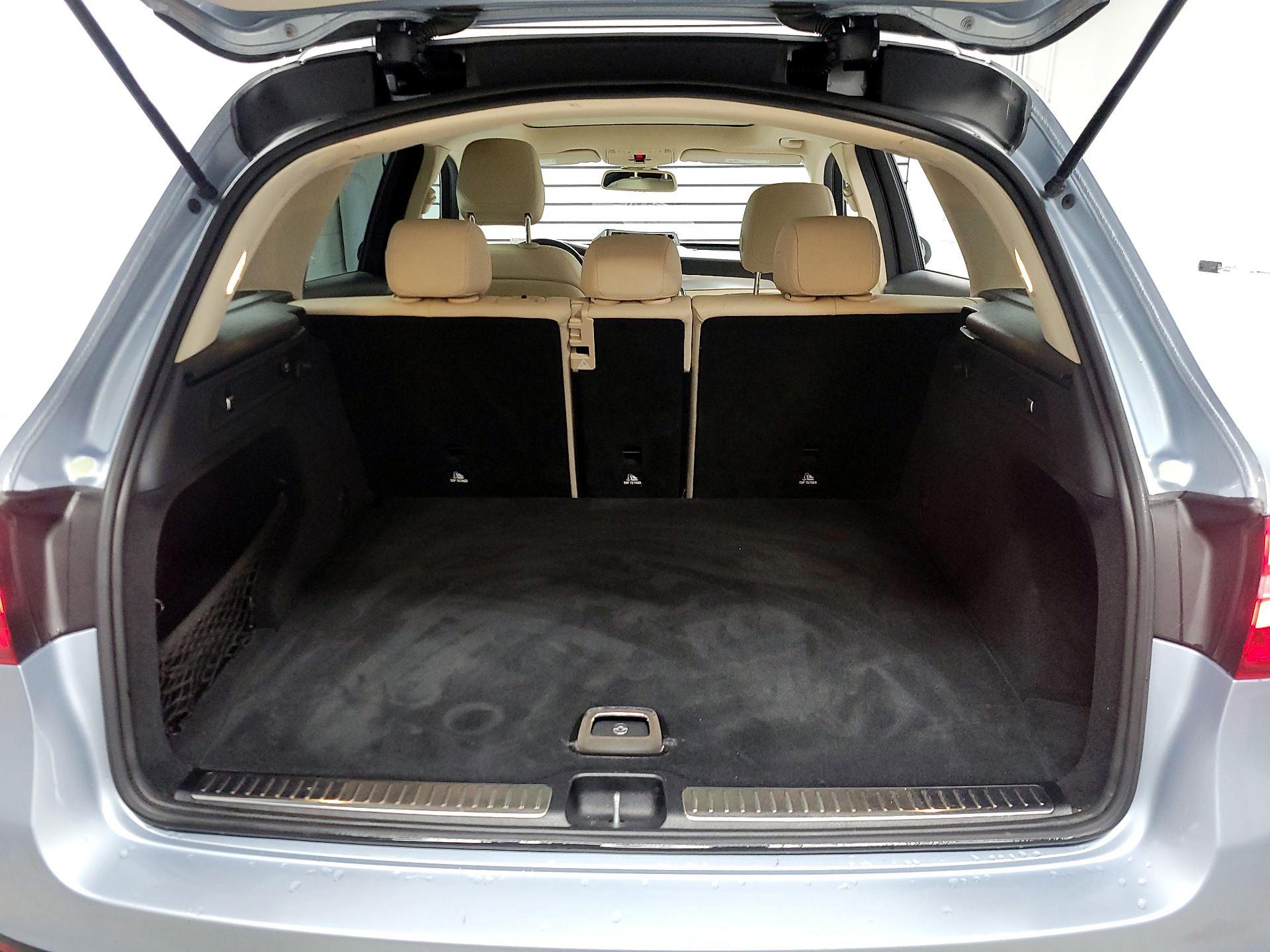 Thumbnail: 2017 Mercedes-Benz GLC - 18