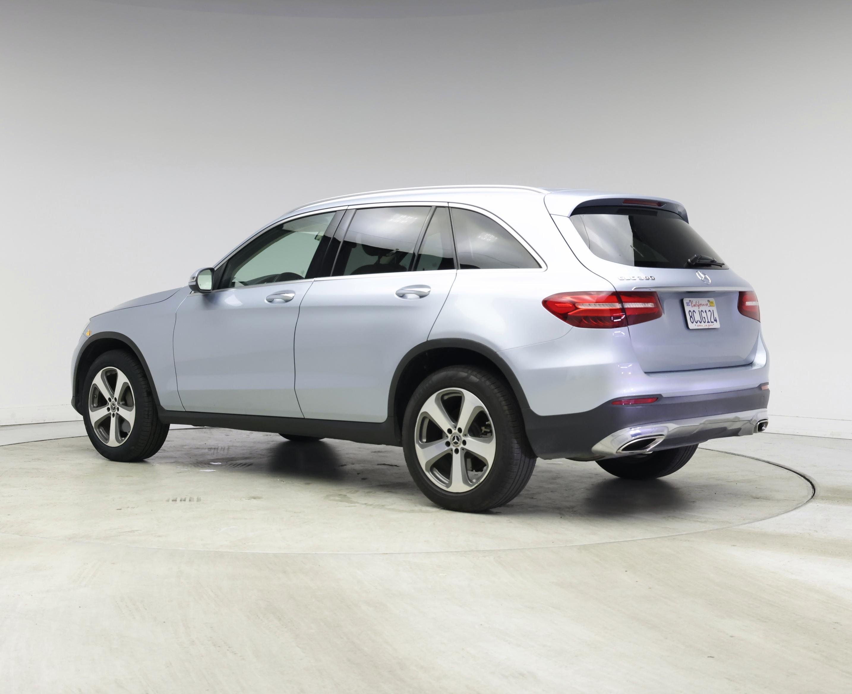 Thumbnail: 2017 Mercedes-Benz GLC - 2