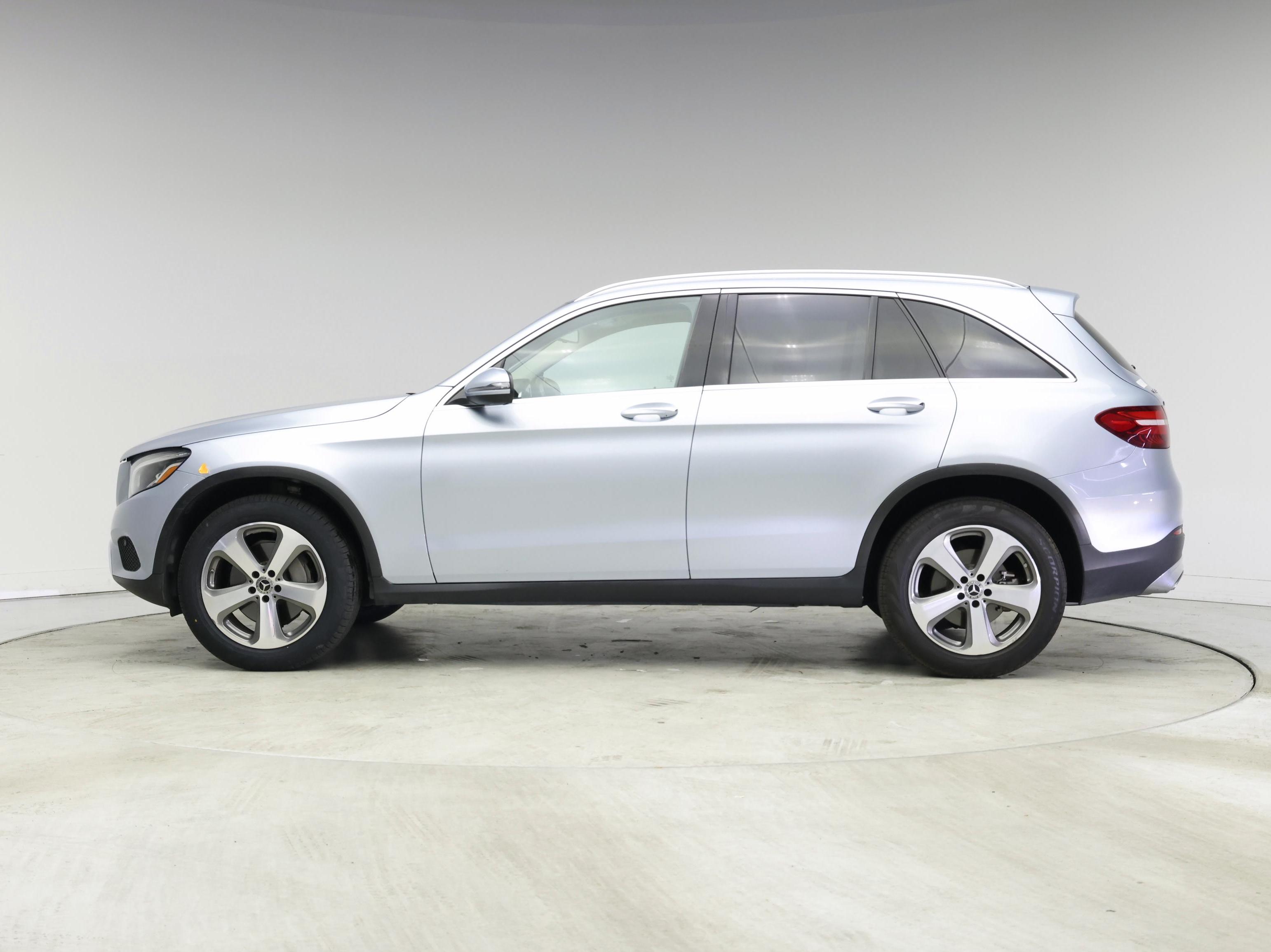 Thumbnail: 2017 Mercedes-Benz GLC - 3