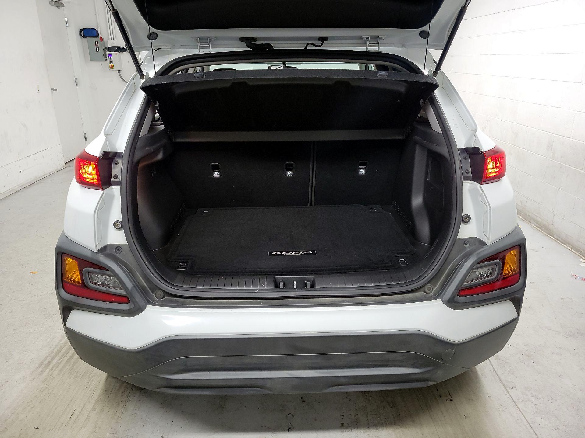 Thumbnail: 2018 Hyundai Kona - 18