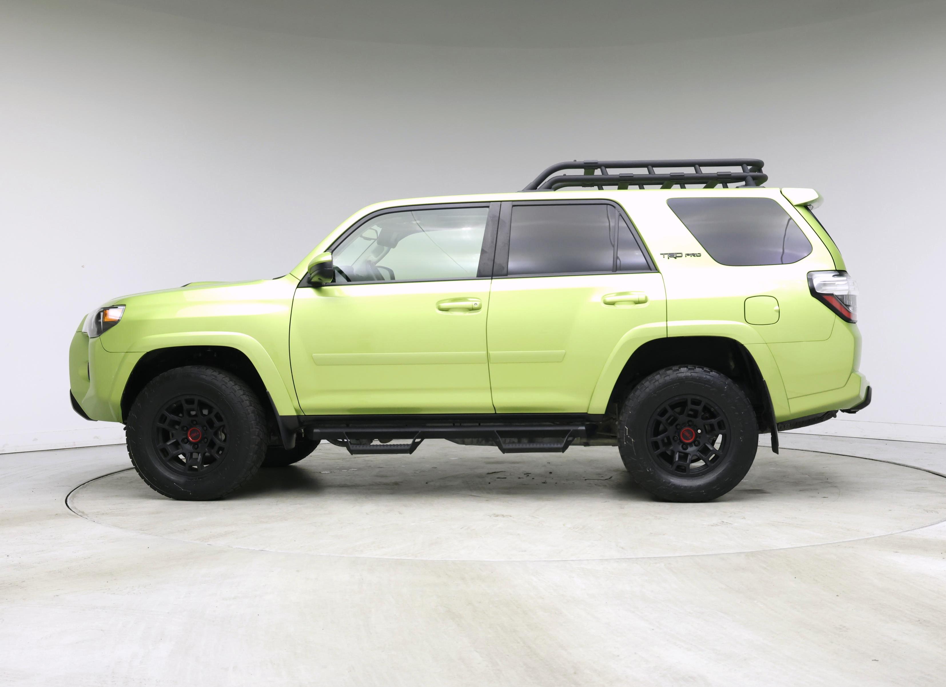 Thumbnail: 2022 Toyota 4Runner - 3
