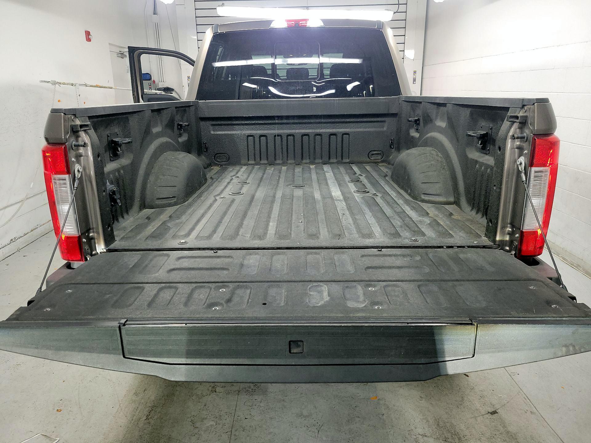 Thumbnail: 2019 Ford F-250 - 19