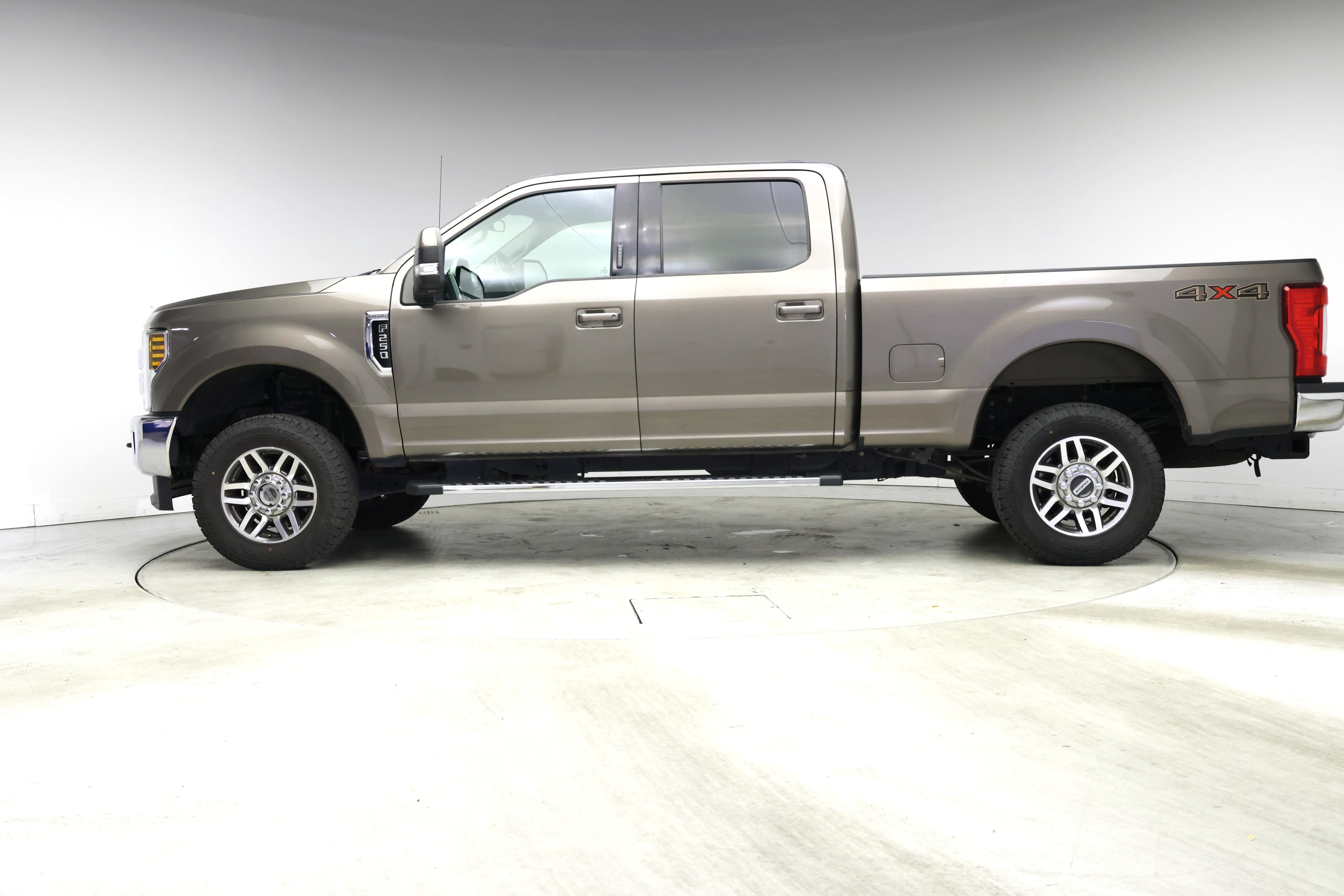 Thumbnail: 2019 Ford F-250 - 3