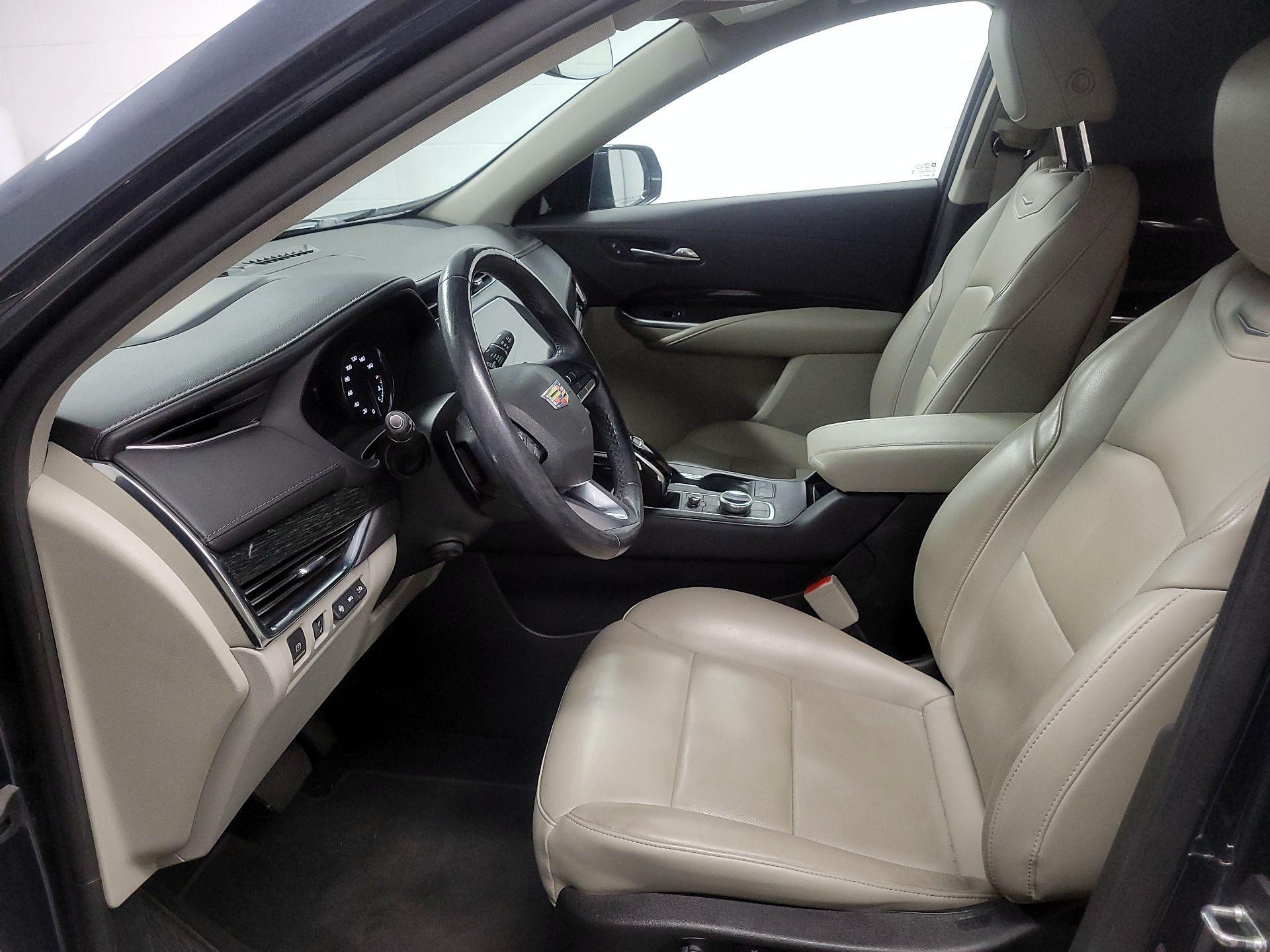 Thumbnail: 2021 Cadillac XT4 - 11