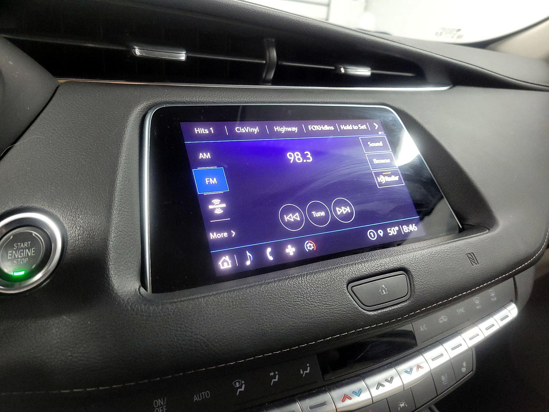 Thumbnail: 2021 Cadillac XT4 - 15