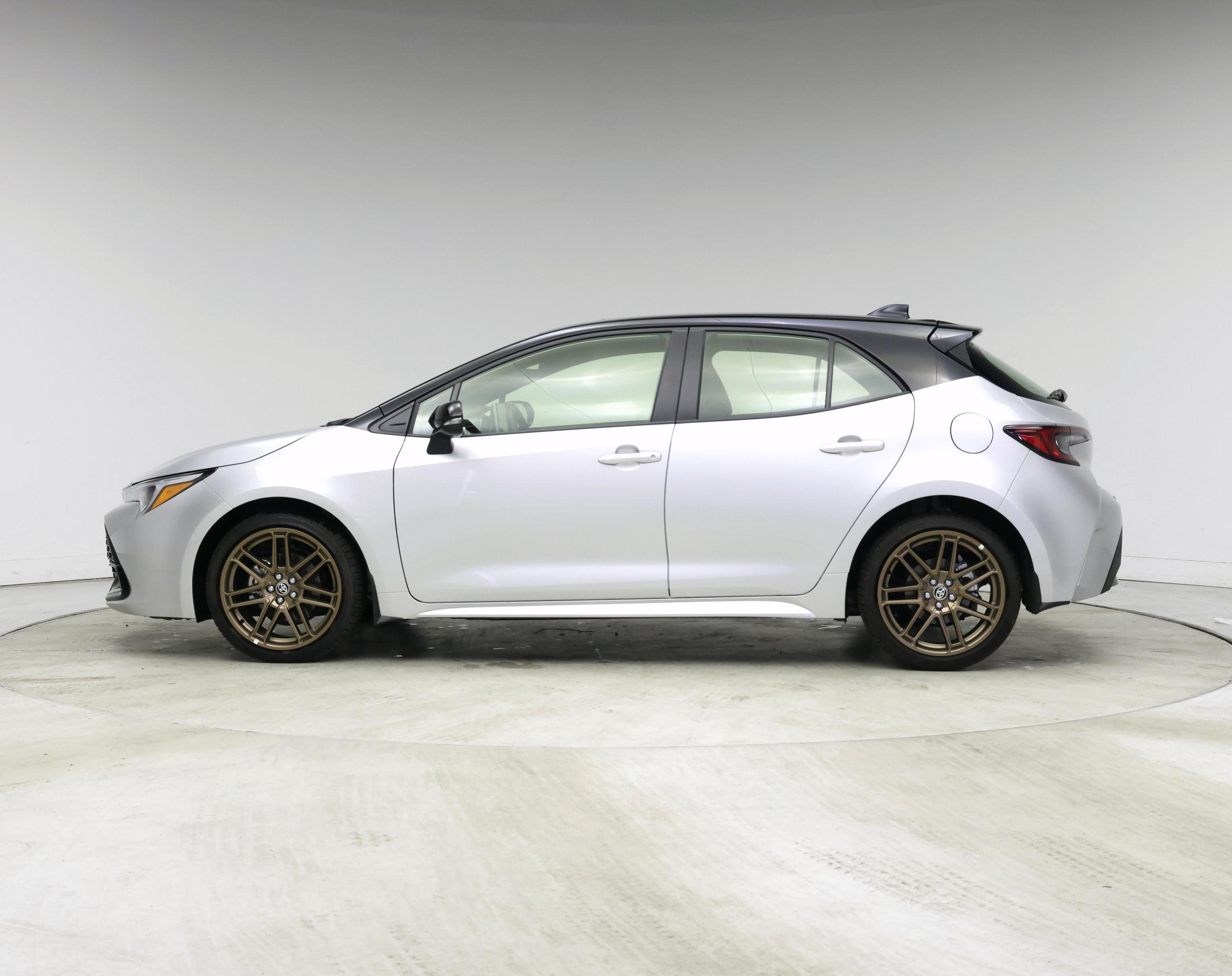 Thumbnail: 2025 Toyota Corolla - 3