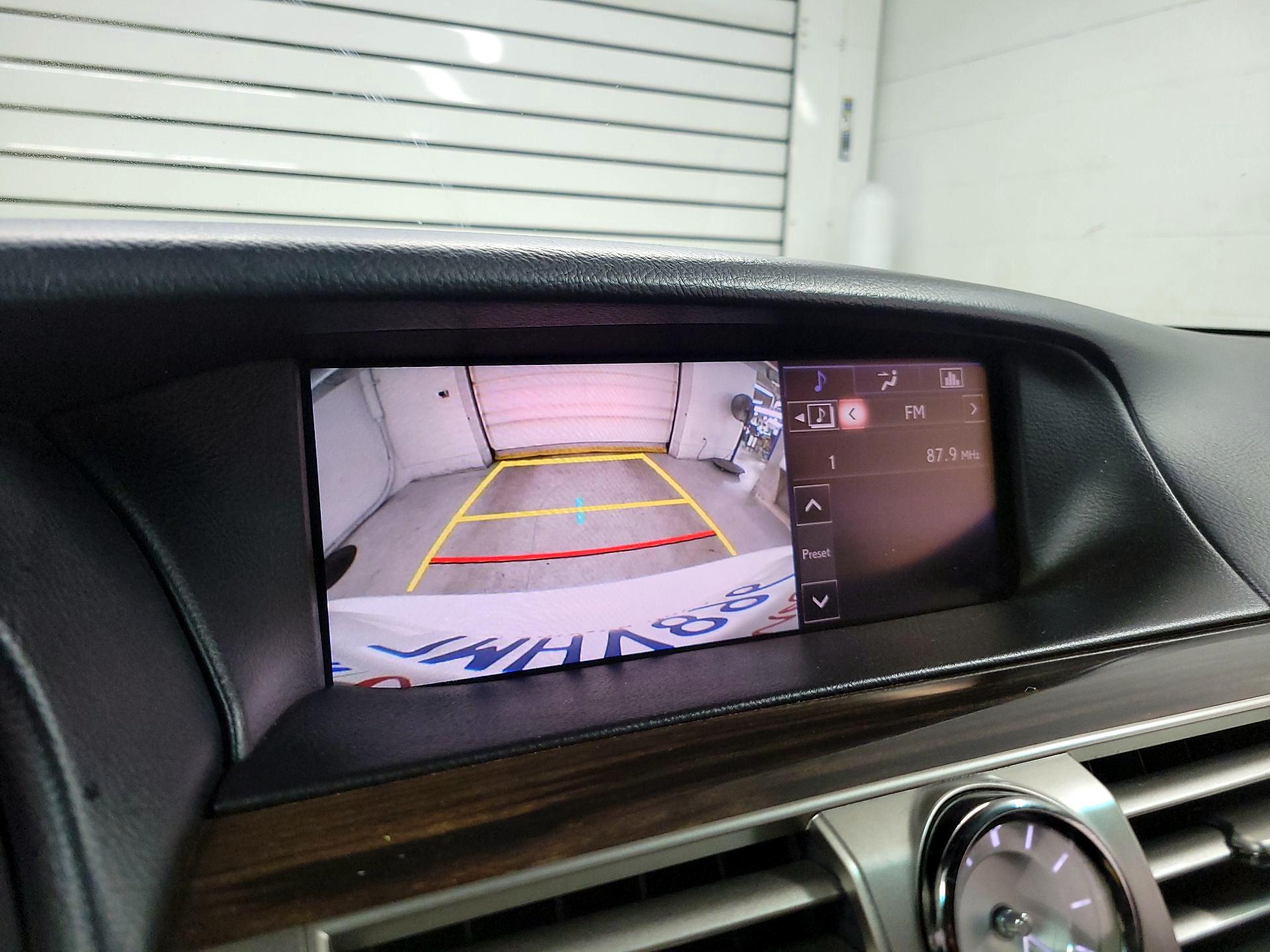 Thumbnail: 2015 Lexus LS - 15