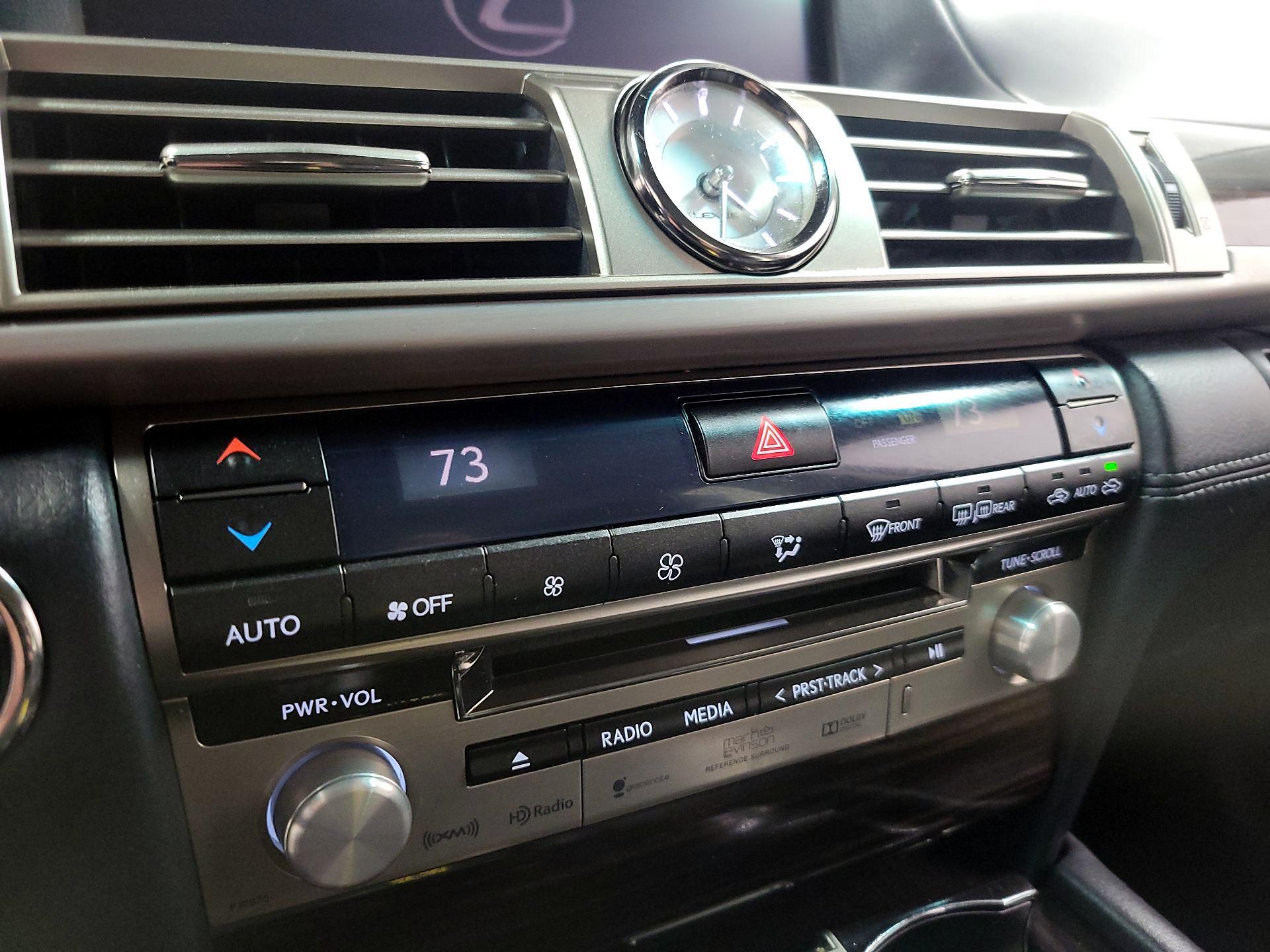 Thumbnail: 2015 Lexus LS - 17