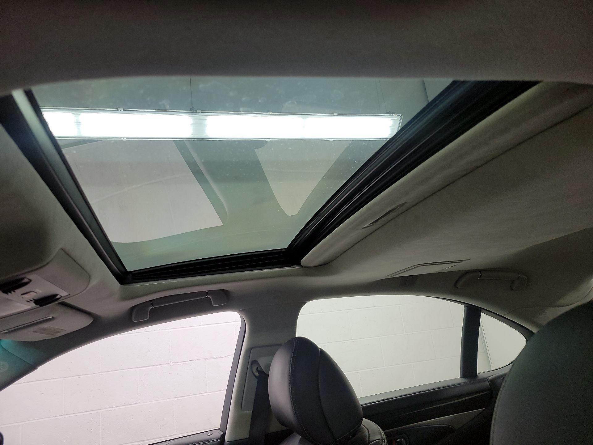 Thumbnail: 2015 Lexus LS - 20