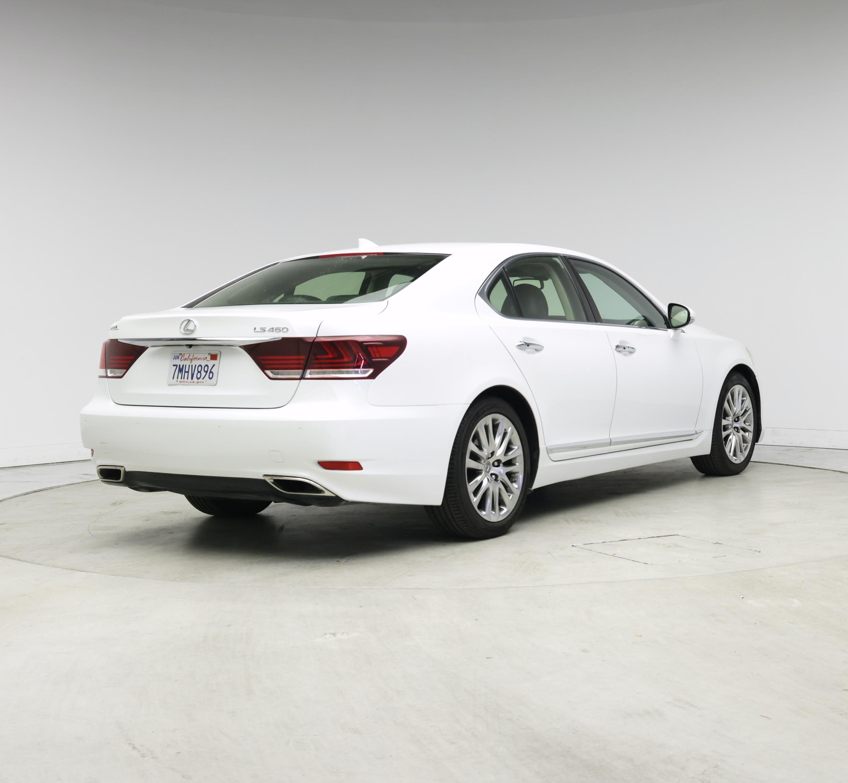 Thumbnail: 2015 Lexus LS - 8