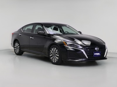 Black 2023 Nissan Altima SV