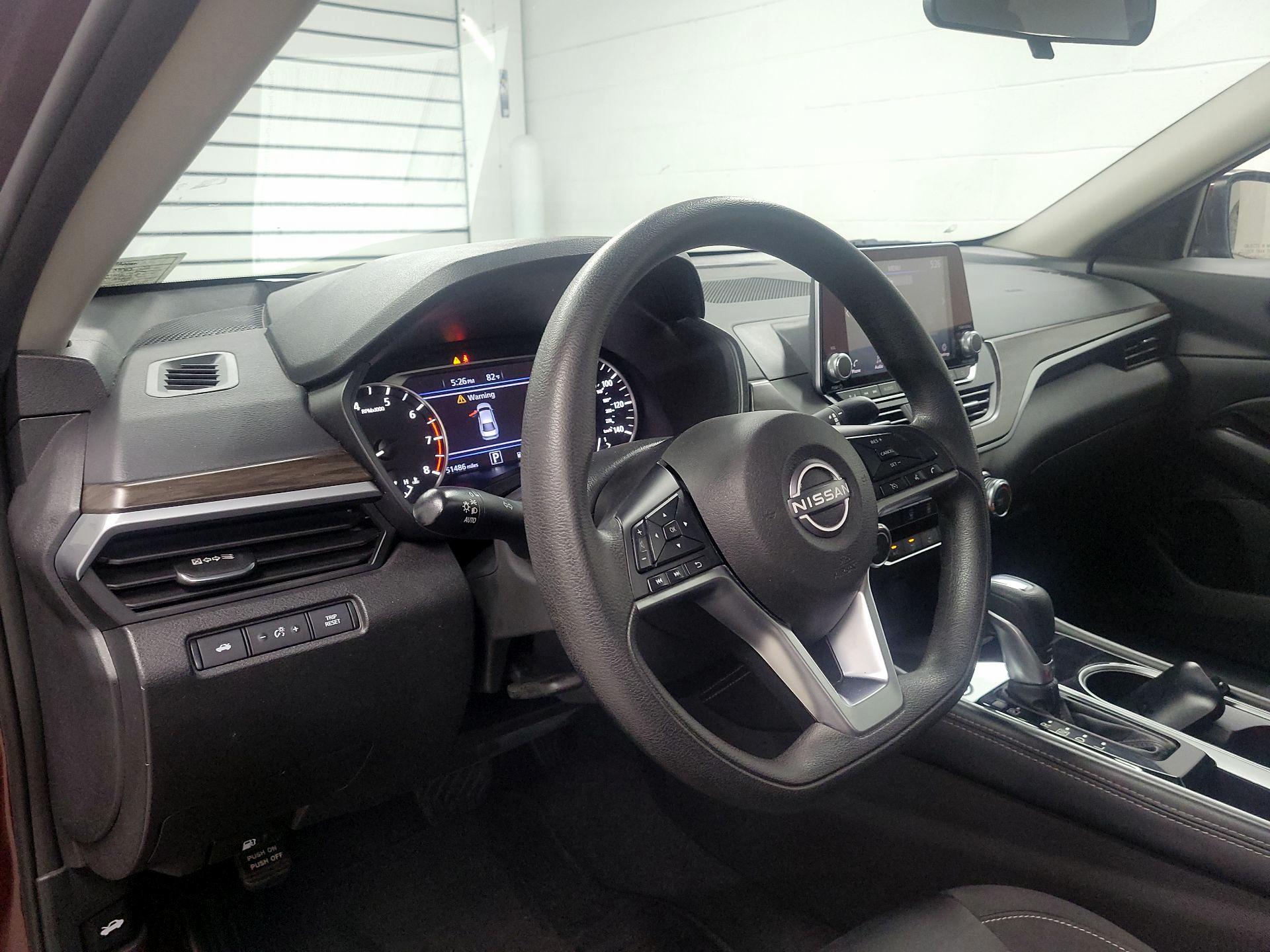 Thumbnail: 2023 Nissan Altima - 9