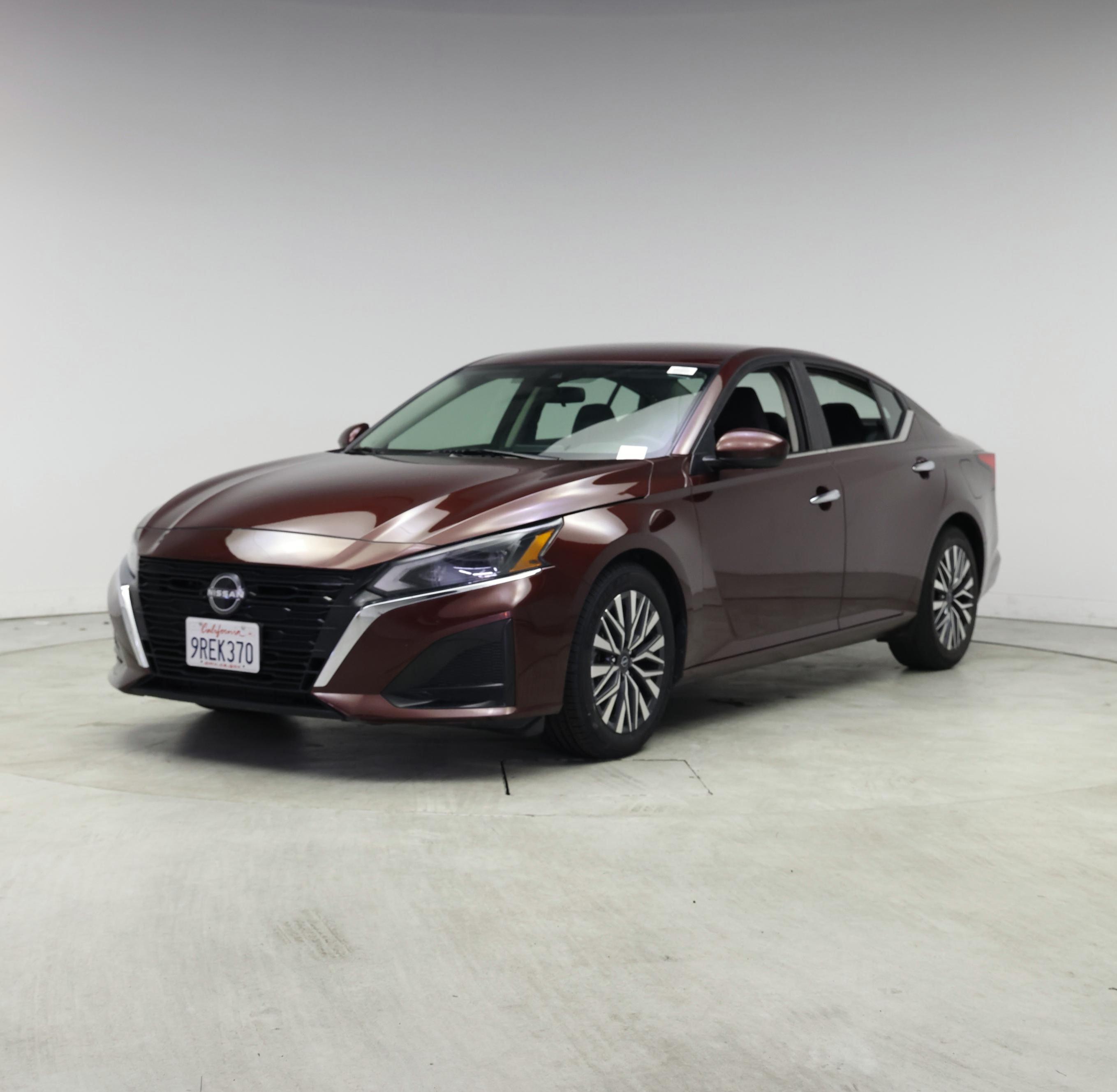 Thumbnail: 2023 Nissan Altima - 4