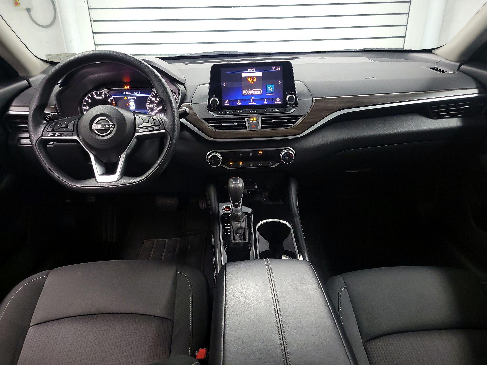 Thumbnail: 2023 Nissan Altima - 9