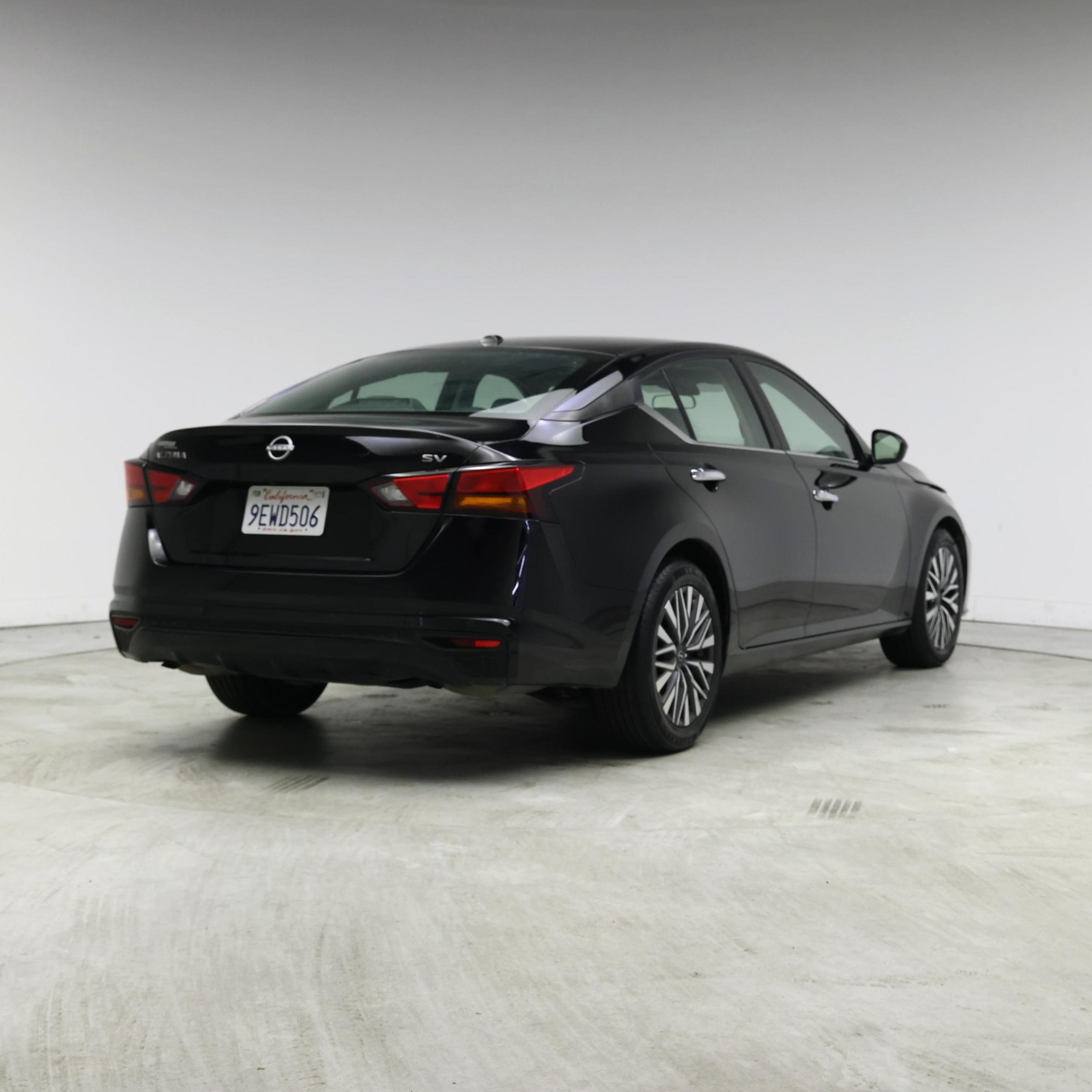 Thumbnail: 2023 Nissan Altima - 8