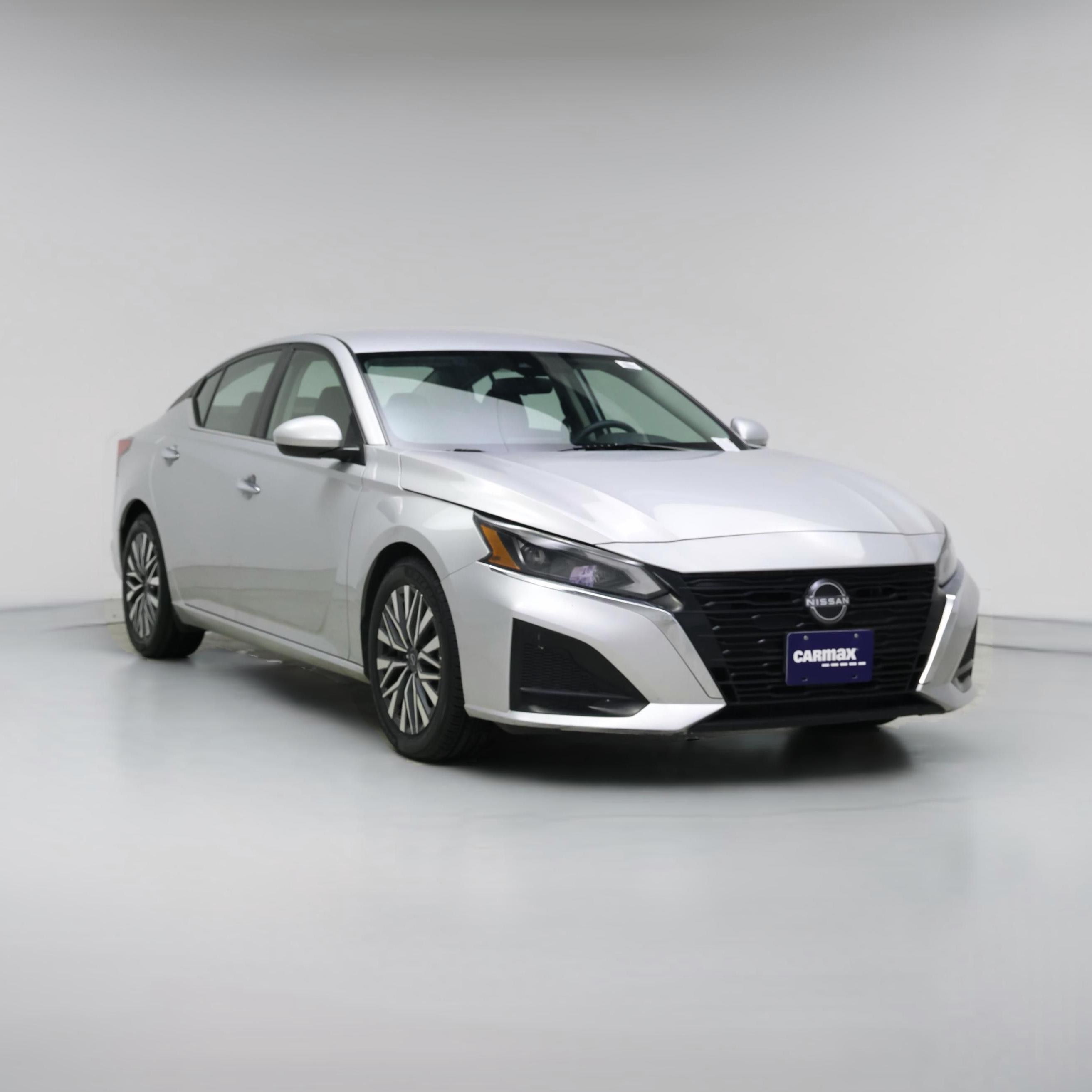 Thumbnail: 2023 Nissan Altima - 1