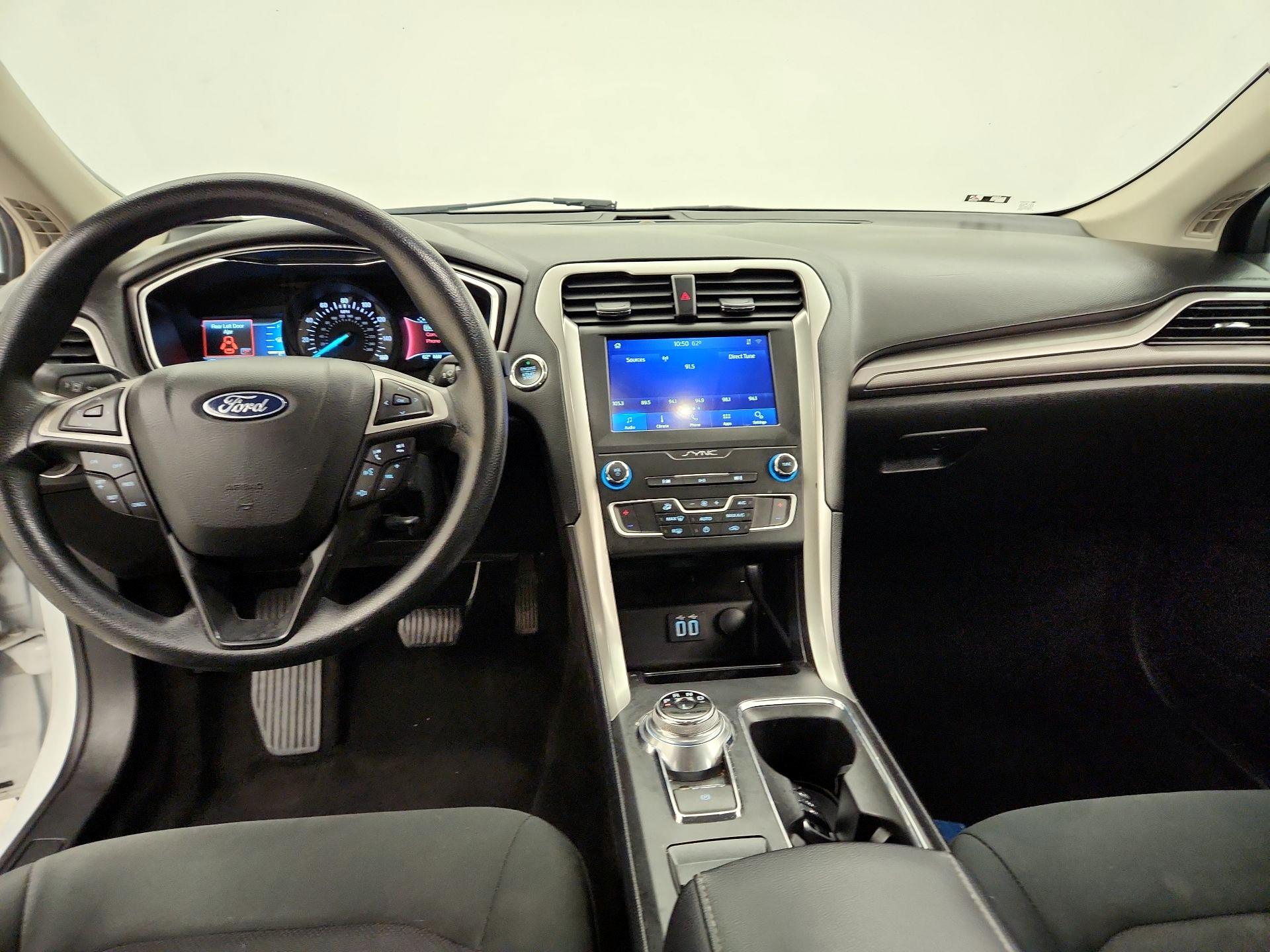 Thumbnail: 2020 Ford Fusion - 9