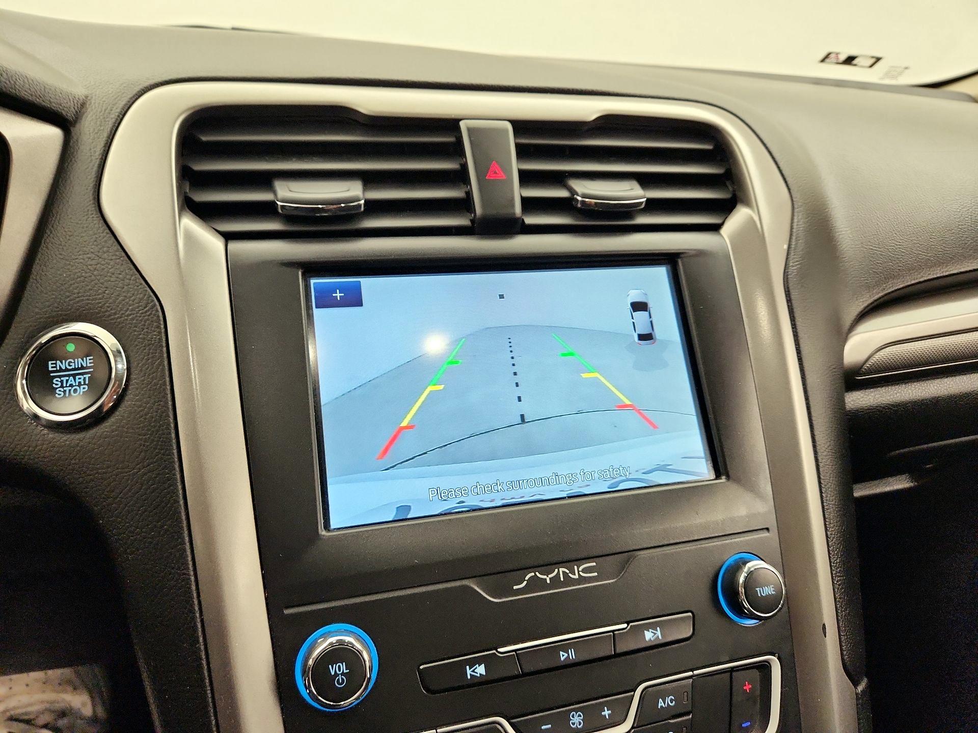 Thumbnail: 2020 Ford Fusion - 14