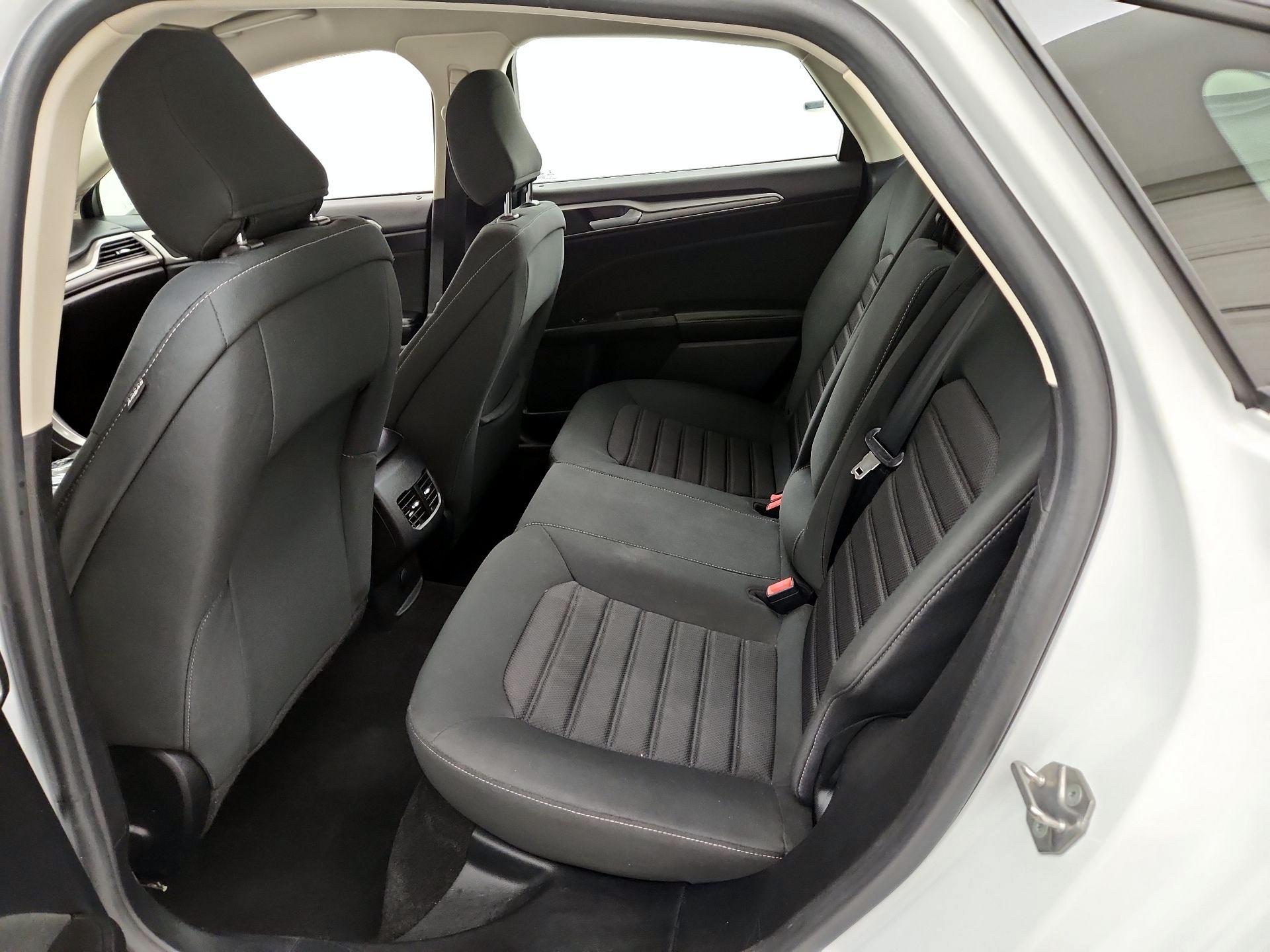 Thumbnail: 2020 Ford Fusion - 19