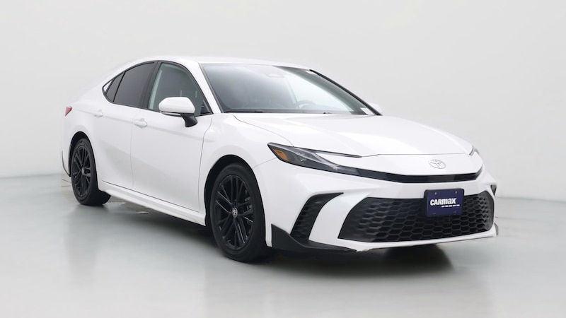 2025 Toyota Camry SE Hero Image